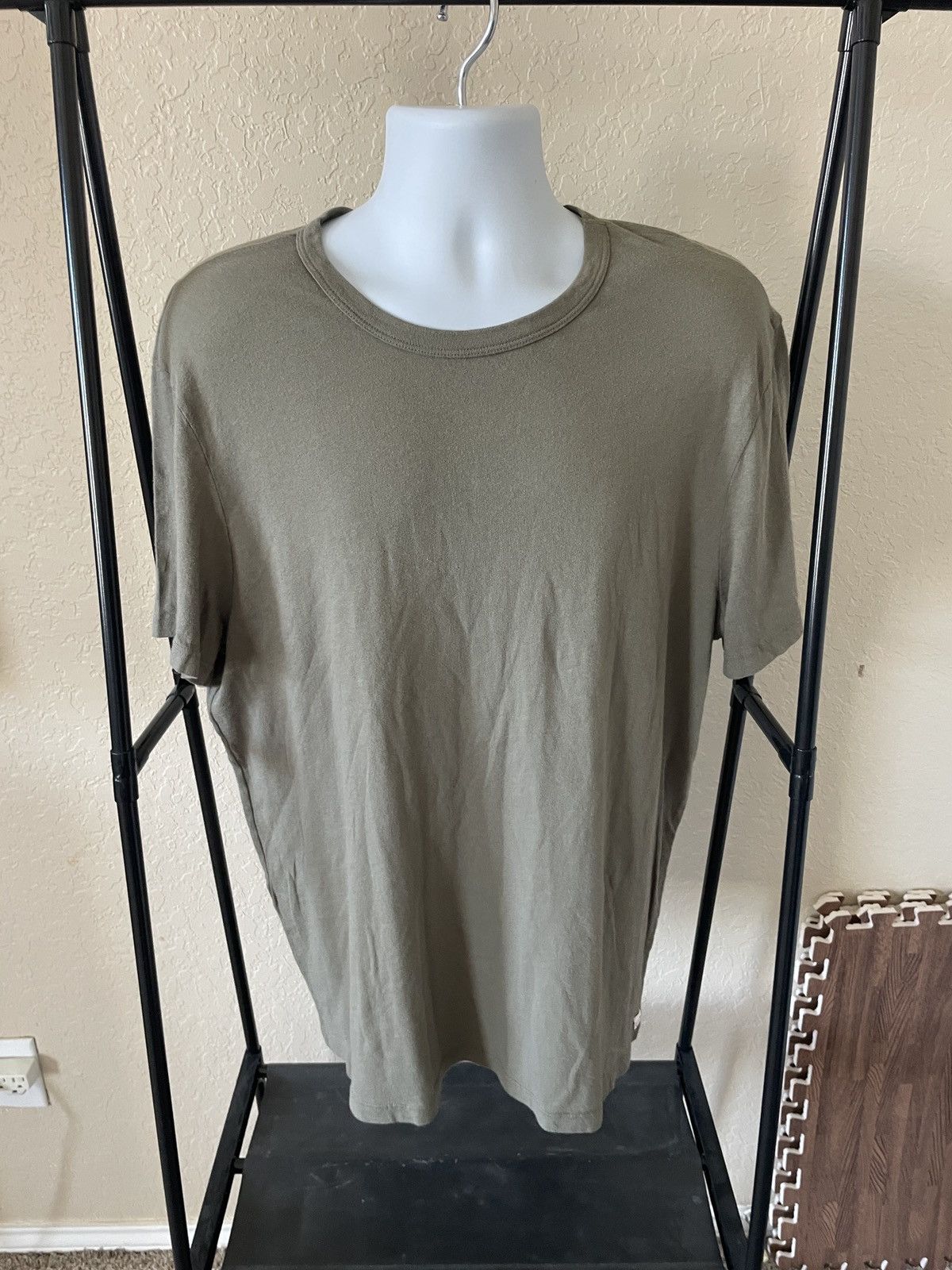 Marine Layer Spring 2025 crewneck T shirt nwot Size US L / EU 52-54 / 3 - 1 Thumbnail