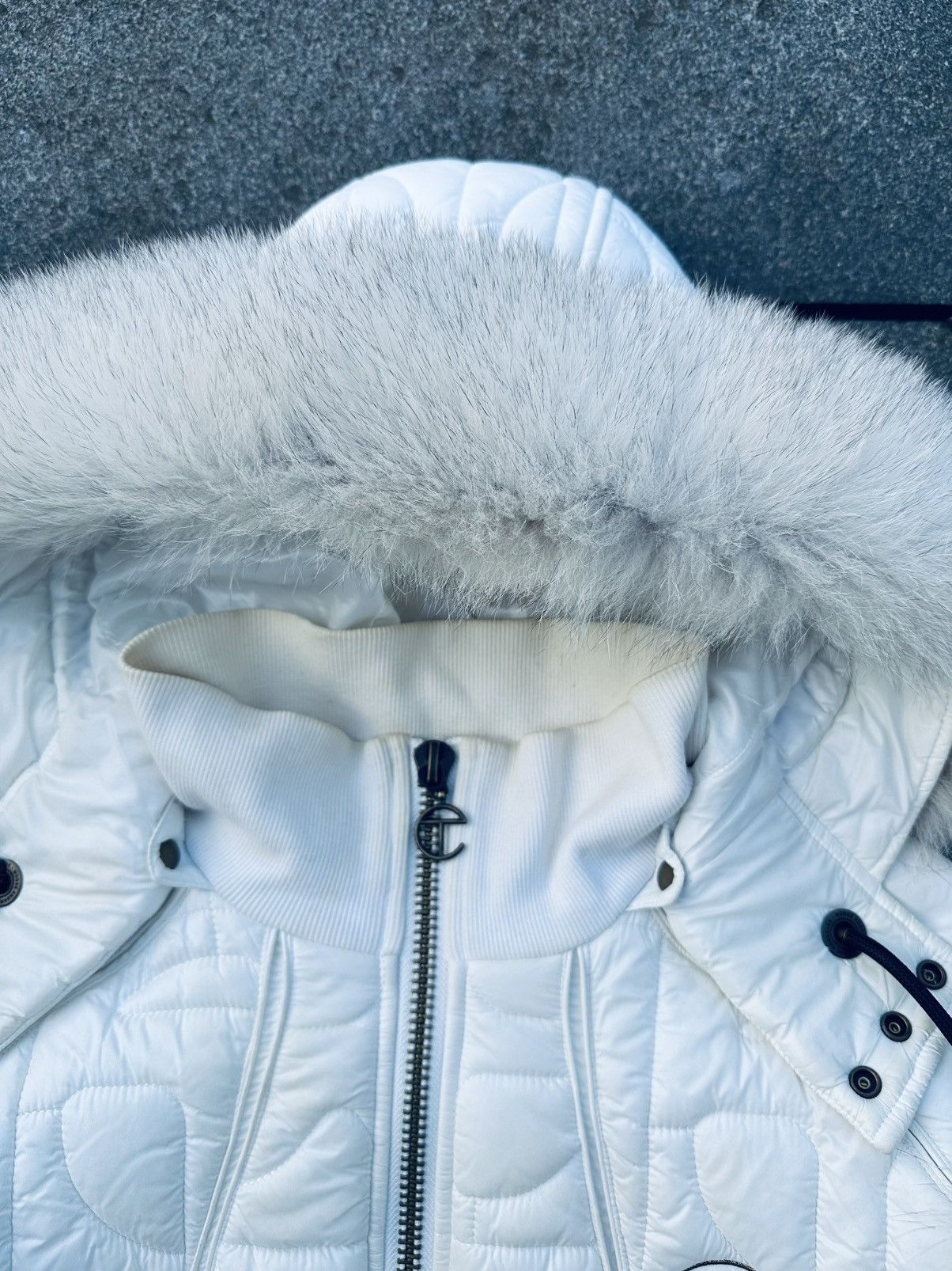 Moose Knuckles × Telfar Telfar x Moose Knuckles FW21 Cropped Fox Fur Bomber Jacket Size US M / EU 48-50 / 2 - 11 Thumbnail