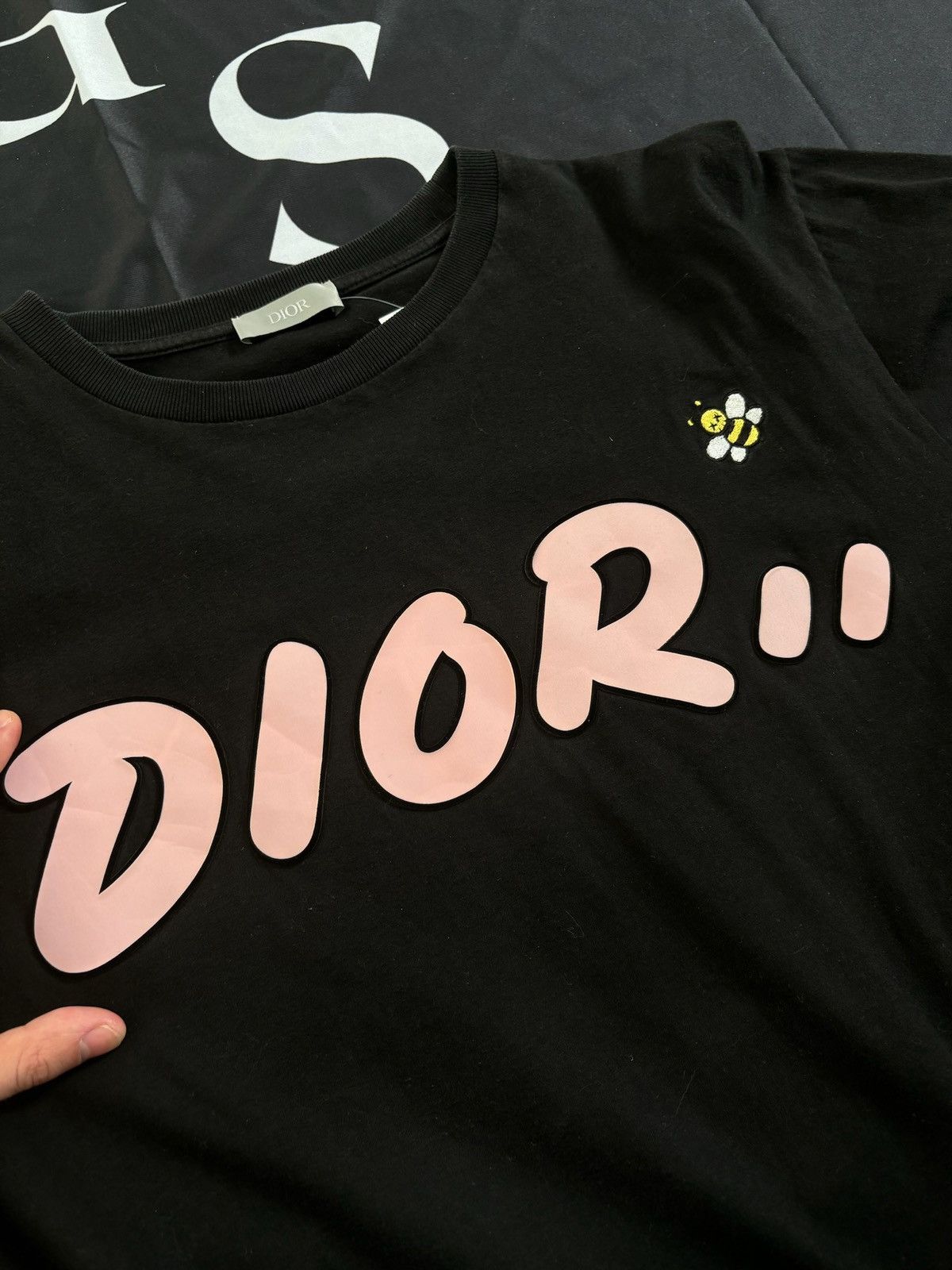 Dior Dior Kaws Pink Logo Spell Out Puffed Print T-Shirt Size US M / EU 48-50 / 2 - 3 Thumbnail