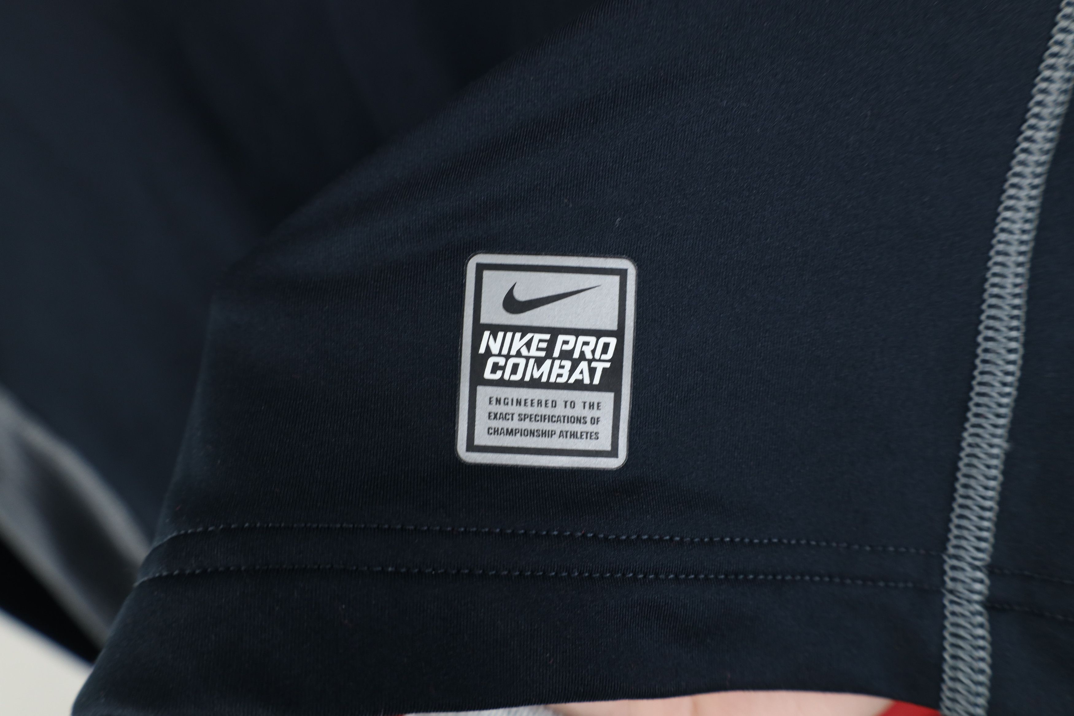 Nike Nike Pro Combat Hyperwarm Mock Neck Training T-Shirt Size US M / EU 48-50 / 2 - 9 Thumbnail