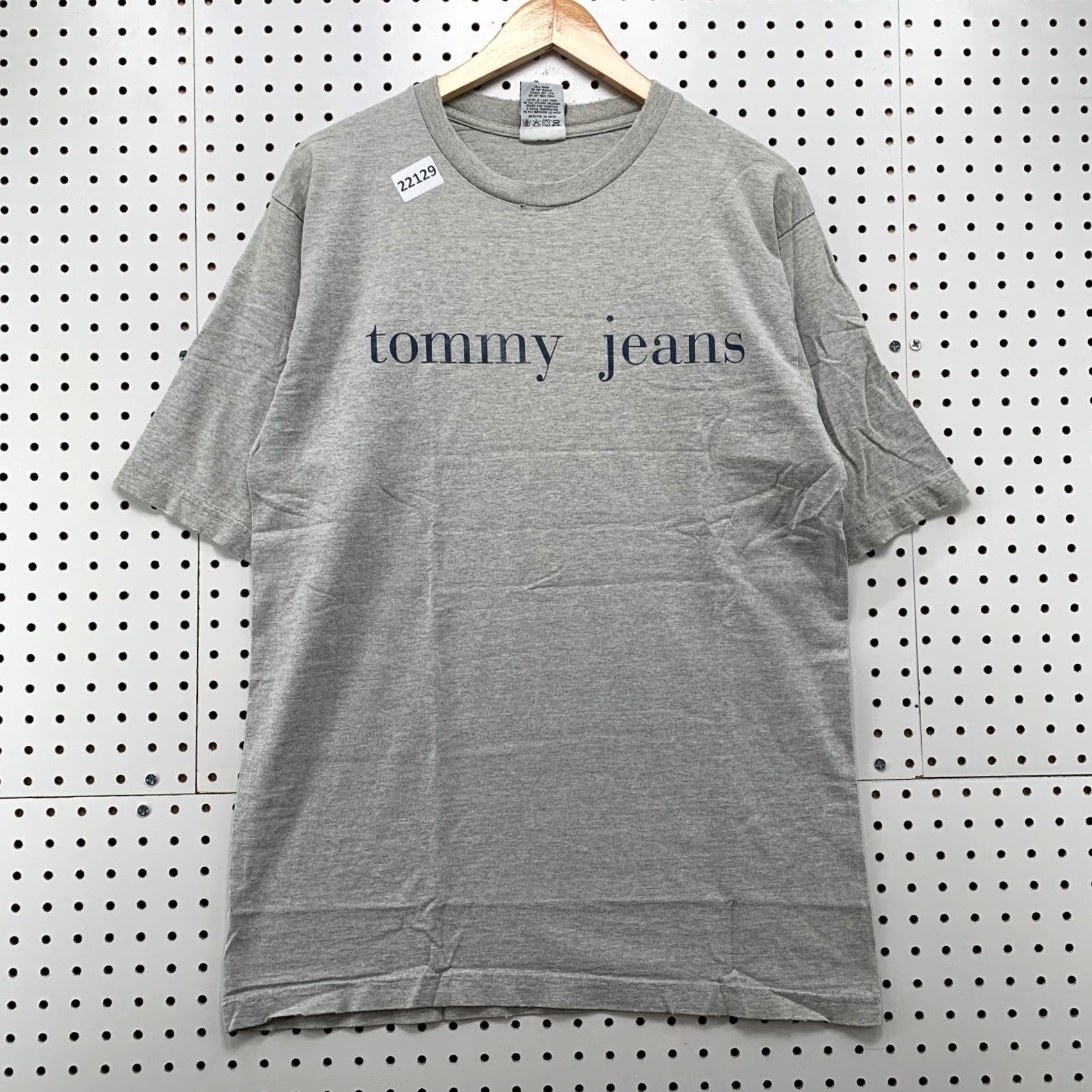 Tommy Hilfiger Vintage Tommy Hilfiger Shirt Gray Jeans Spellout Men Medium 21x30.5 USA Size US M / EU 48-50 / 2 - 5 Thumbnail