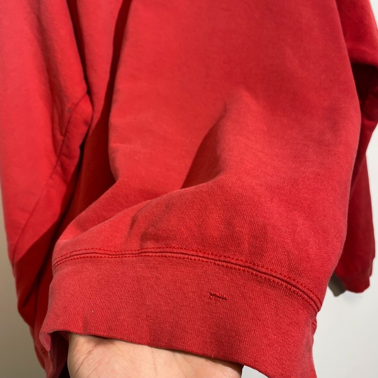 Vintage Vintage Unisex Red Cotton Sweatshirt Size L Washed 90s Size US L / EU 52-54 / 3 - 11 Thumbnail