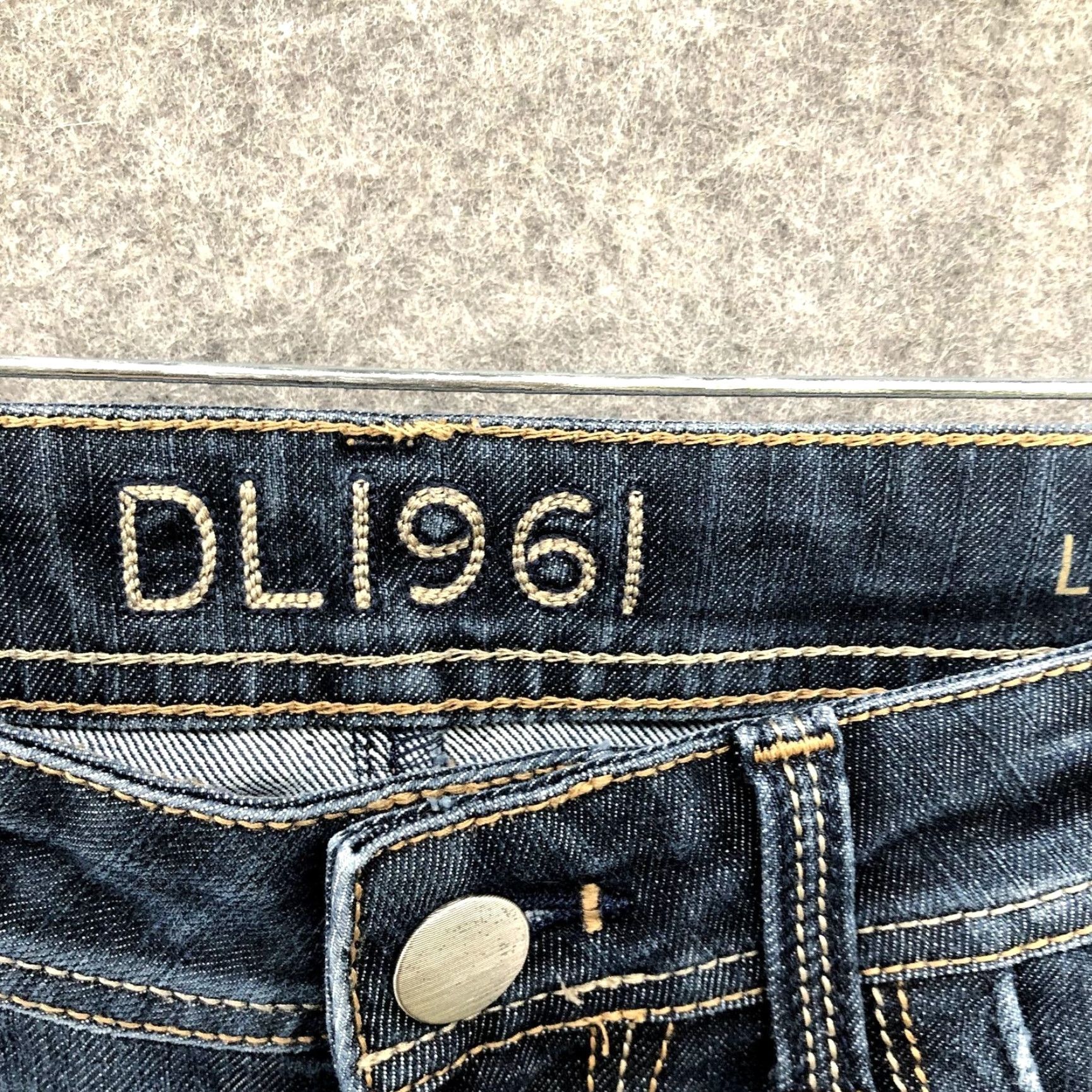 DL1961 DL1961 Lindsey Slim Straight Jeans Womens 27 Blue Low Rise 4way Stretch Denim Jeans Slim Straight Womens 27 Blue DL1961 Jeans Size 27" / US 4 / IT 40 - 6 Thumbnail
