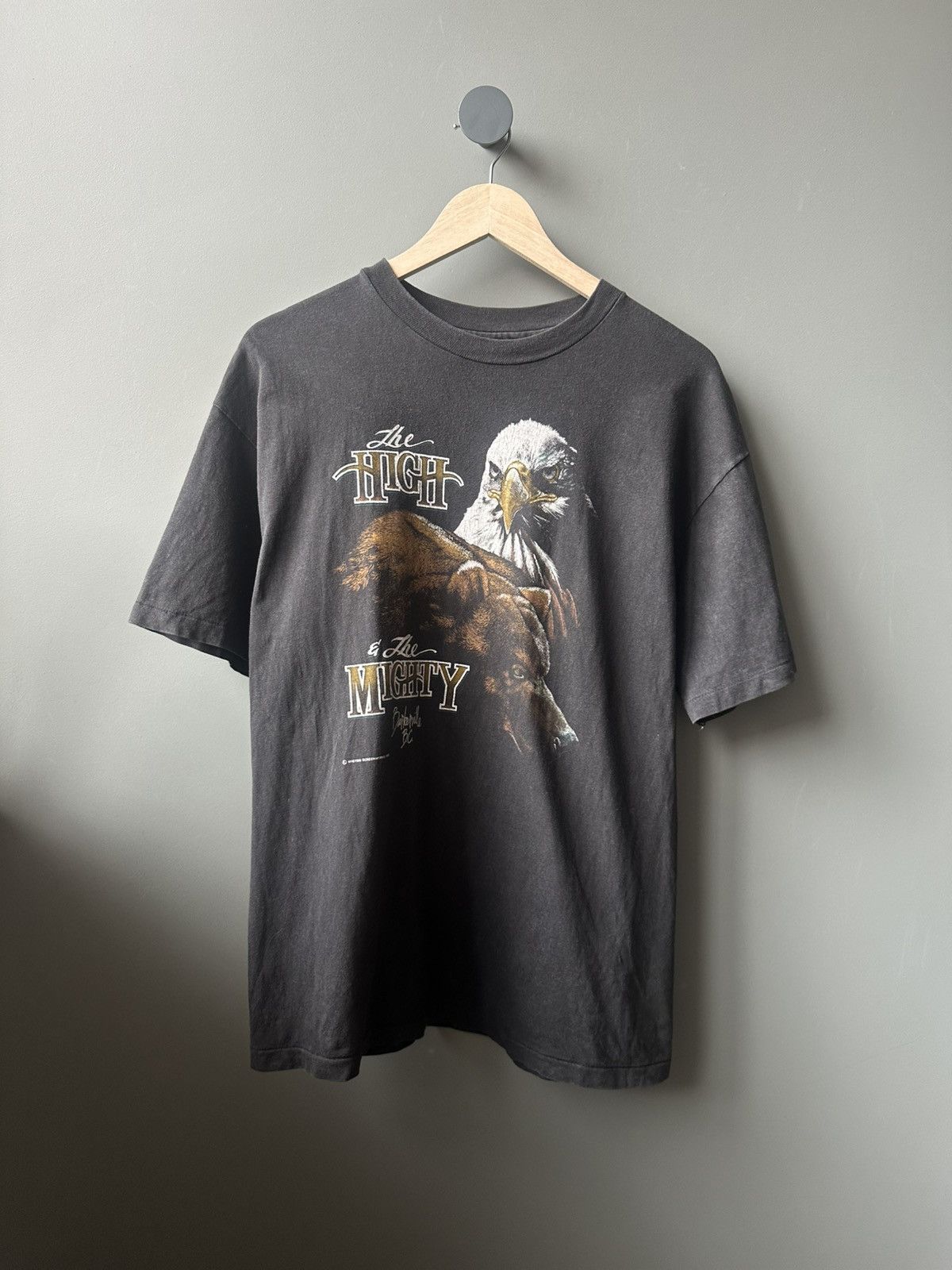 Hanes Vintage Barkerville B.C. The High & The 10 Mighty Eagle 90s Size US L / EU 52-54 / 3 - 1 Thumbnail
