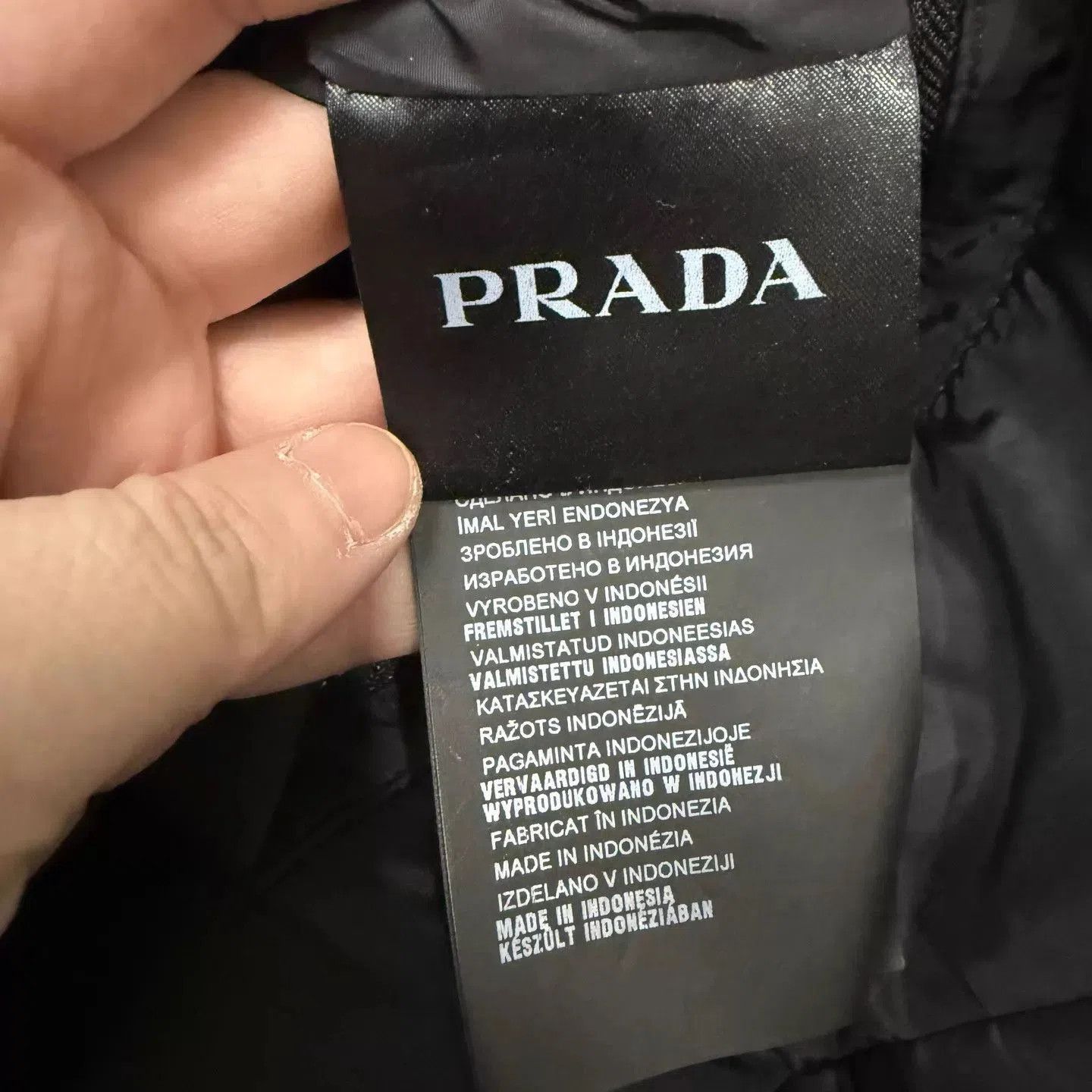 Prada Black Lightweight Zip-Up Jacket Size S. Size US S / EU 44-46 / 1 - 4 Thumbnail