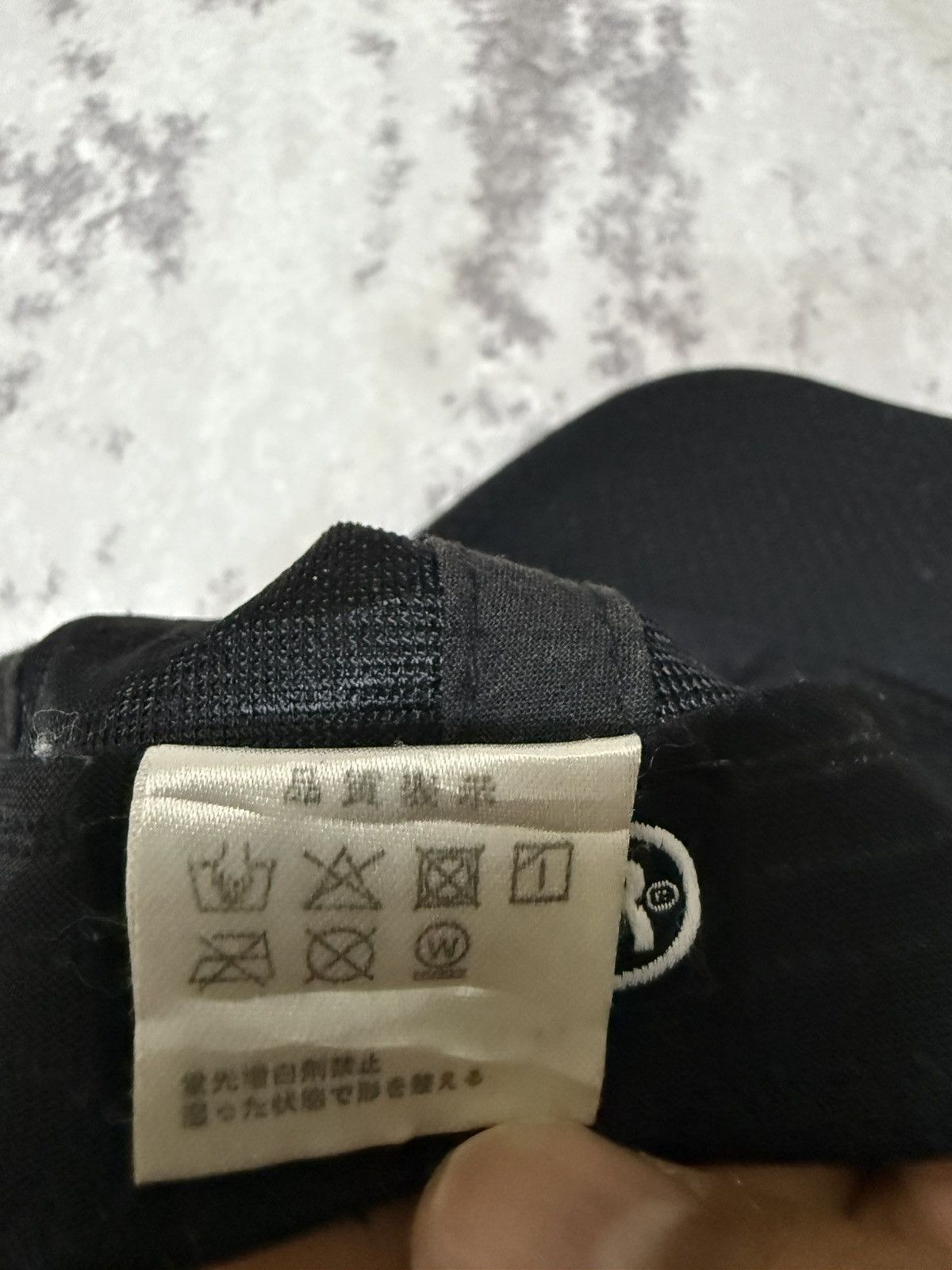 Vintage Outdoor Product Runinng Velcro Adjustable Cap Size ONE SIZE - 8 Thumbnail
