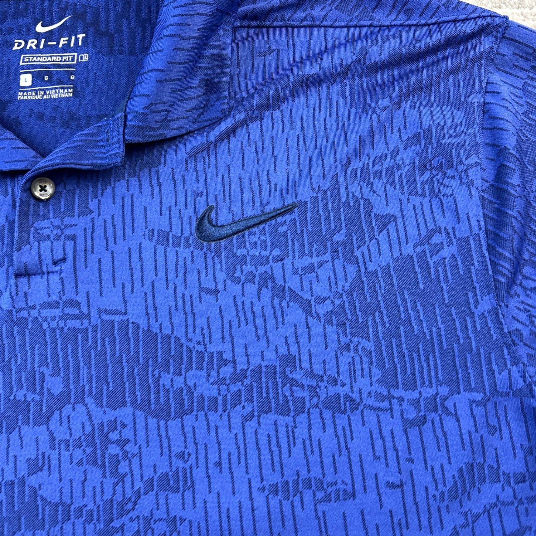 Nike Nike Polo Shirt Mens Large Blue Camouflage All Over Print Dri Fit Golf Tour Size US L / EU 52-54 / 3 - 4 Thumbnail