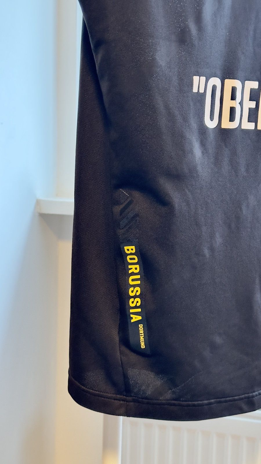 Puma BVB BORUSSIA DORTMUND TRICOT SIZE M-L Size US L / EU 52-54 / 3 - 8 Thumbnail