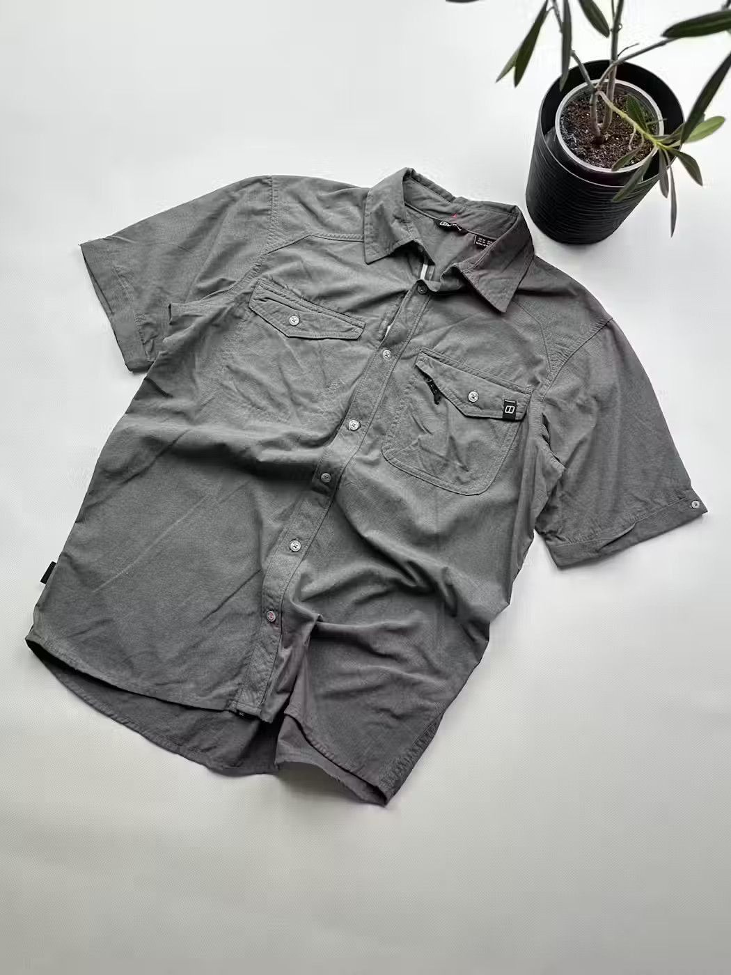 Berghaus Berghaus Vintage Shirt Short Sleeve (346) Size US M / EU 48-50 / 2 - 1 Thumbnail