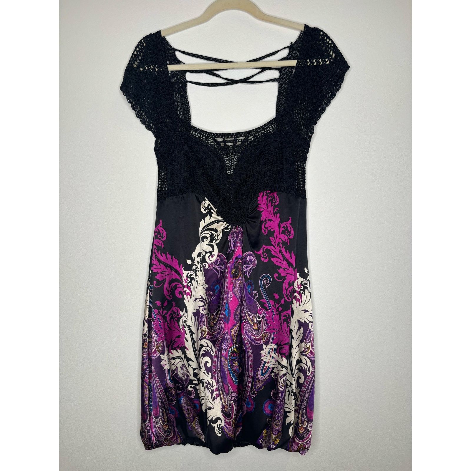 Bebe Bebe crochet and silk mini dress Size M / US 6-8 / IT 42-44 - 1 Thumbnail