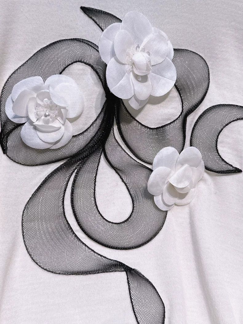 Chanel Chanel 20A white classic three-dimensional camellia long-s Size XXS / US 00 / IT 34 - 3 Thumbnail