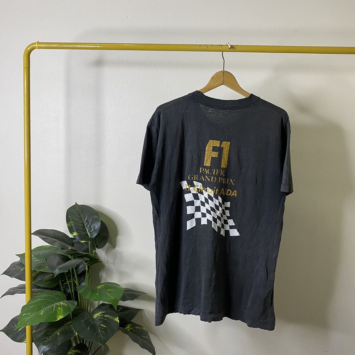 Formula 1 1990s F1 Pacific Grand Prix TI Circuit Aida Sunfaded Tee Size US L / EU 52-54 / 3 - 1 Thumbnail