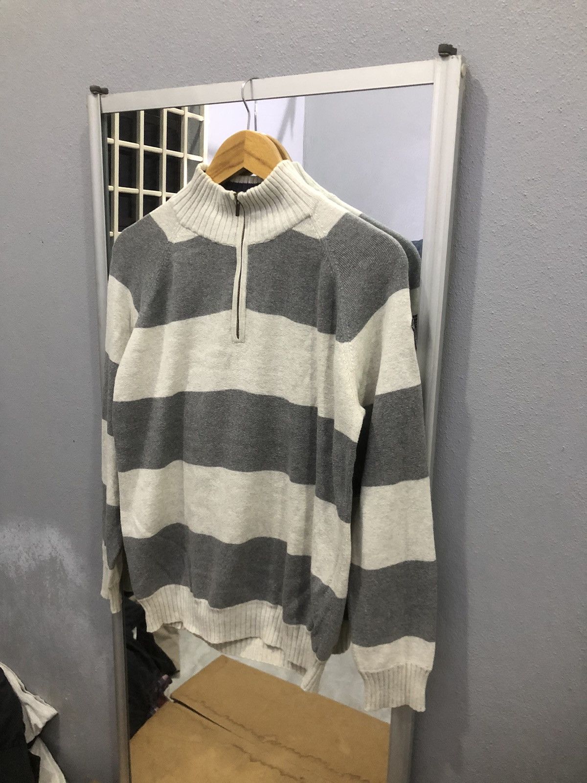 Eddie Bauer × Japanese Brand Vintage Eddie Bauer Striped distressed Sweatshirt Size US S / EU 44-46 / 1 - 2 Thumbnail