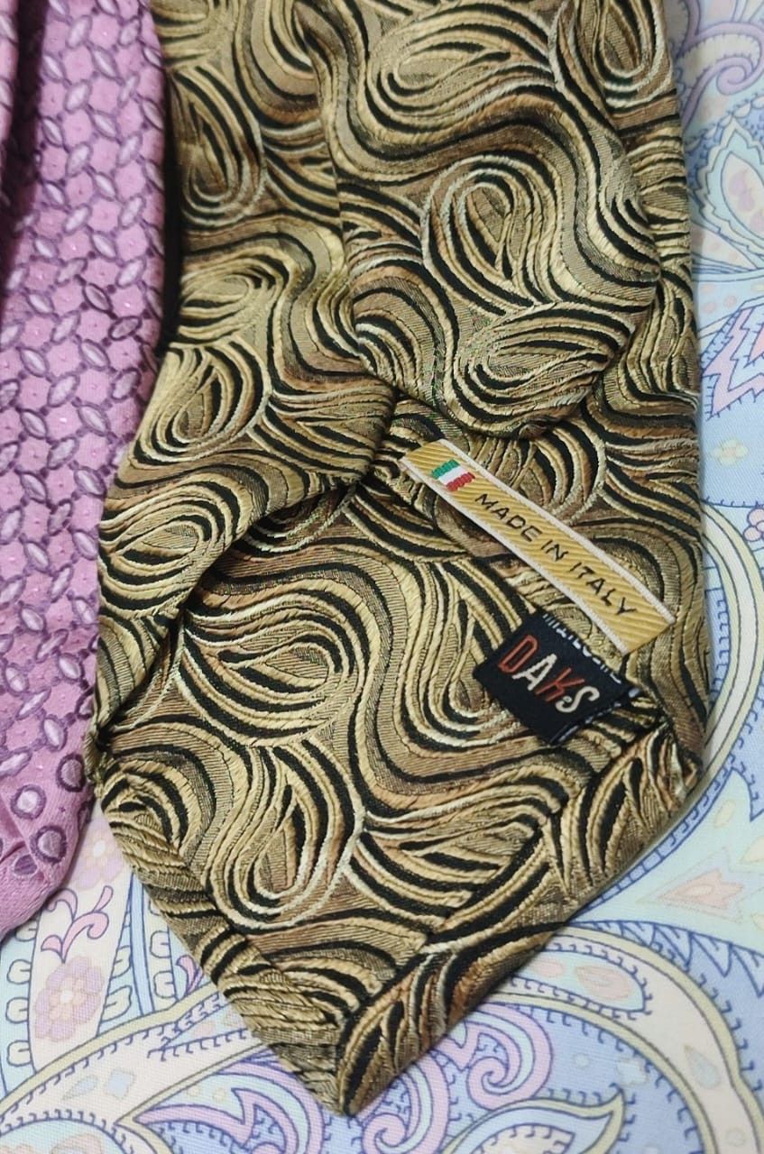 Gucci Luxury Designer Silk Tie Bundle Size ONE SIZE - 9 Thumbnail