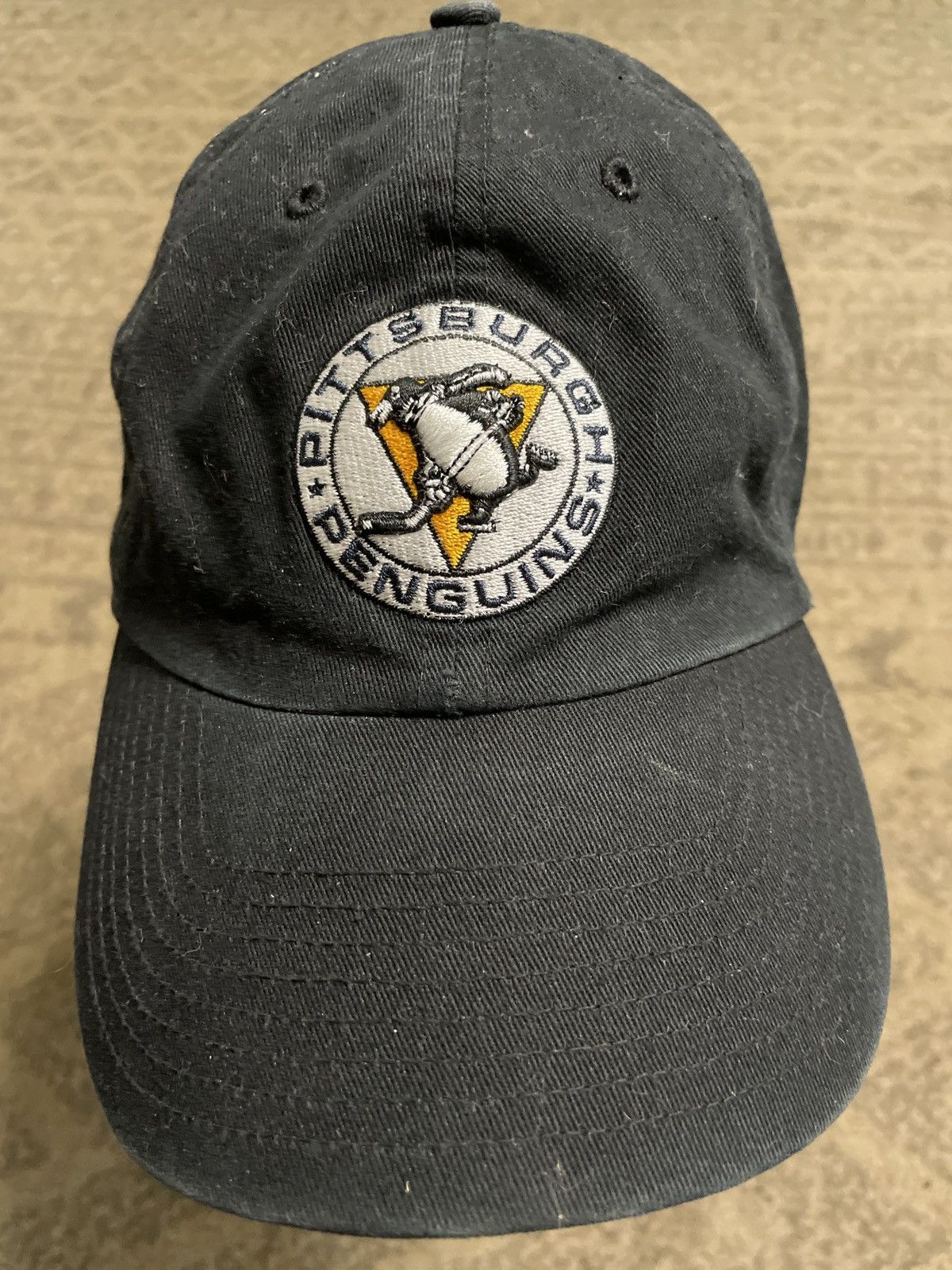 Pittsburgh Penguins NHL Vintage Hockey Cap Hat Strapback DAD