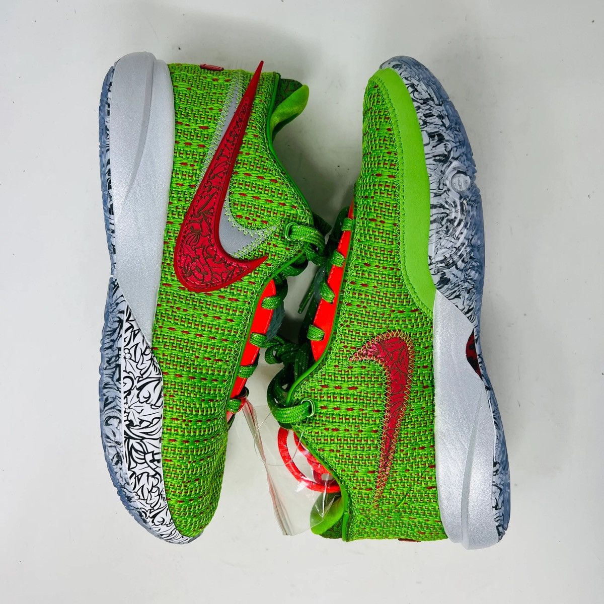 Nike Nike Lebron 20 Stocking Stuffer Size US 7.5 / EU 40-41 - 3 Thumbnail