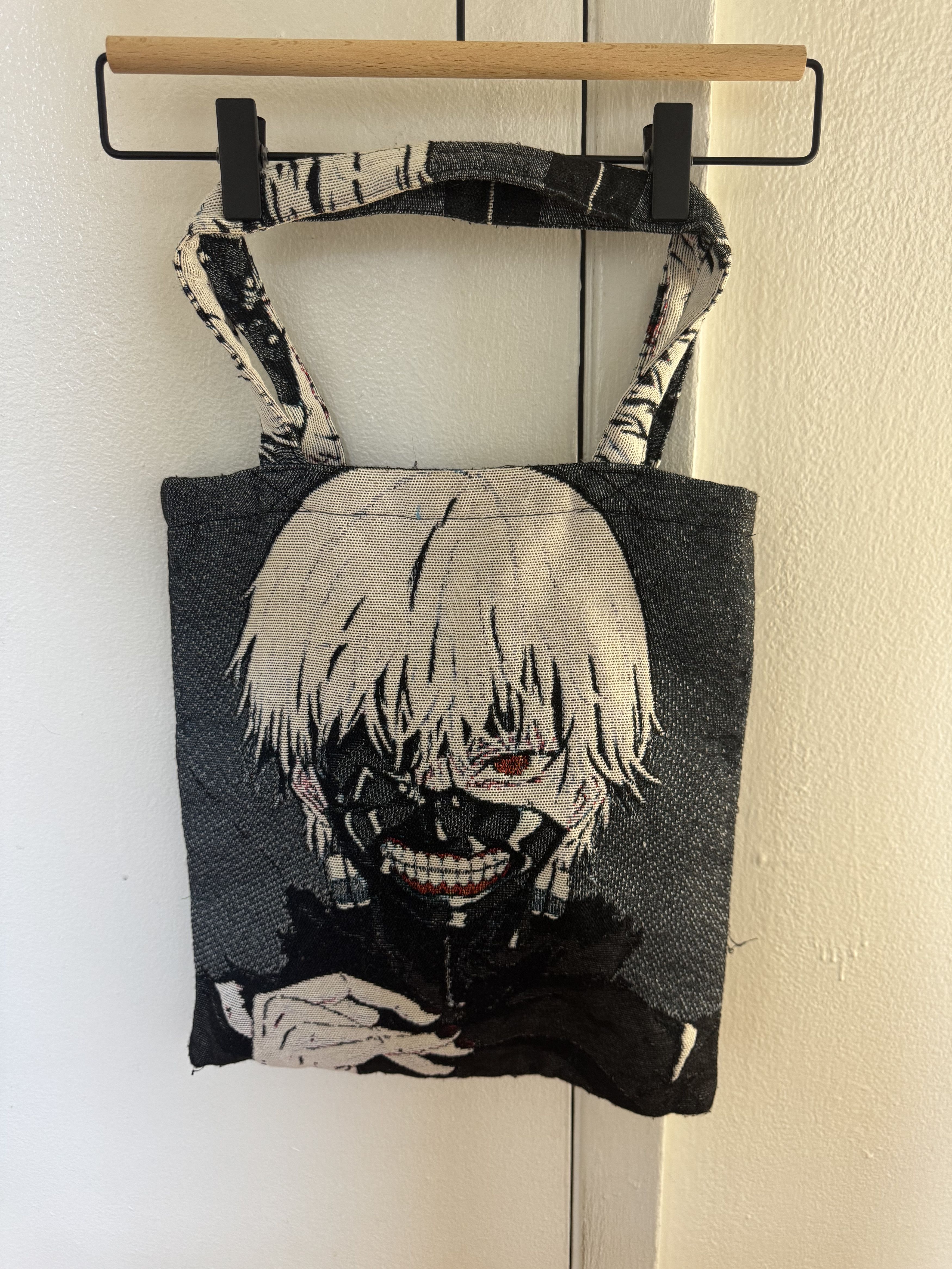 Anime Tokyo Ghoul Ken Kaneki Tapestry Tote Bag Size ONE SIZE - 1 Thumbnail