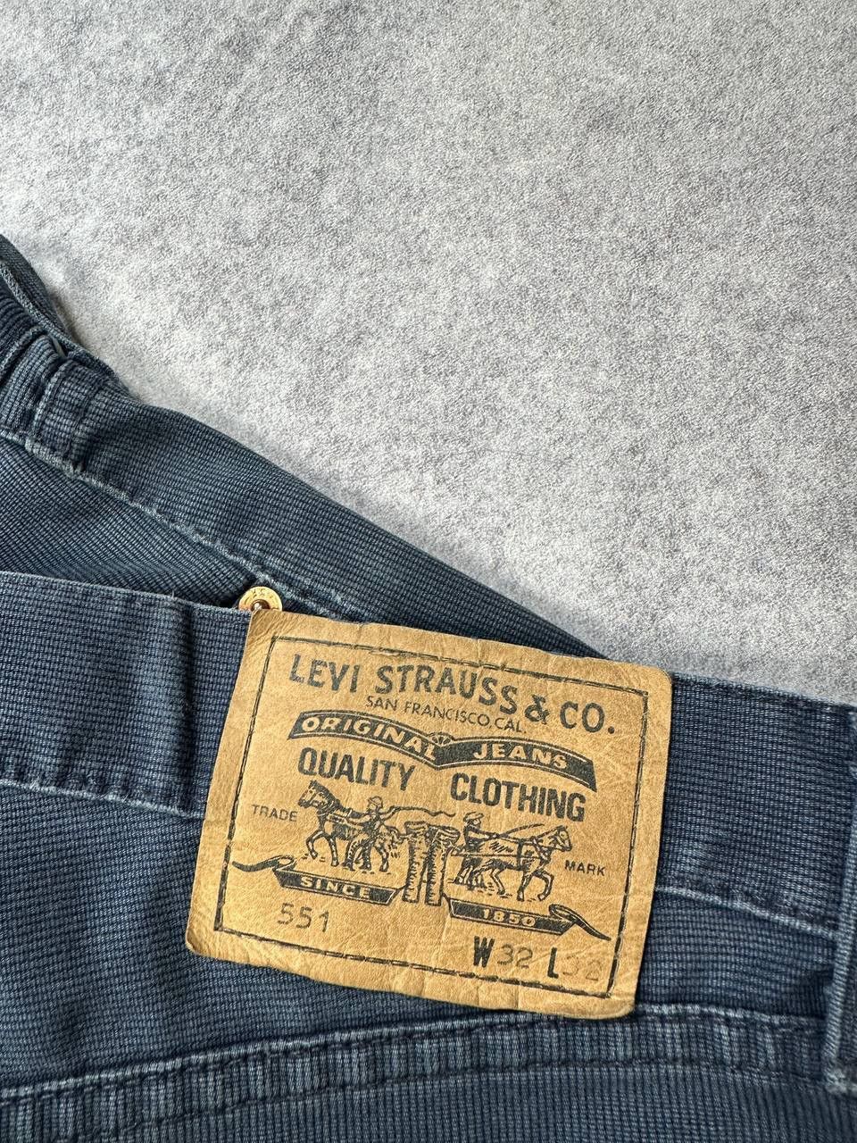 Levi's Vintage Levi’s Jeans, Size 32x32 – Classic Fit Denim Essenti Size US 32 / EU 48 - 6 Thumbnail