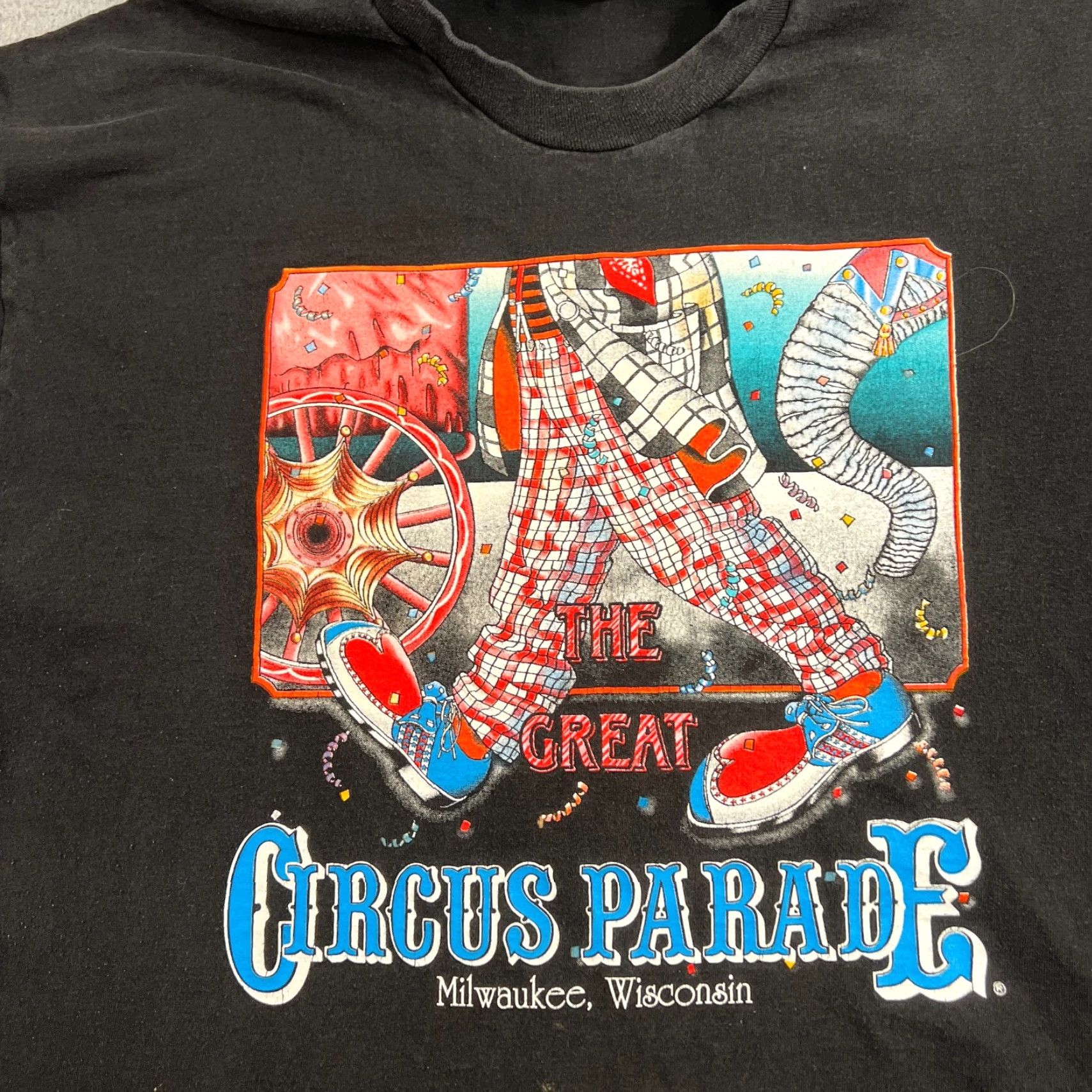Fruit Of The Loom Vintage Circus Parade Clown Shirt XXXL Mens Regular Short Sleeve Black Cotton Blend 90s 3XL Fruit of the Loom T-Shirt Boys? Size US XXL / EU 58 / 5 - 4 Thumbnail