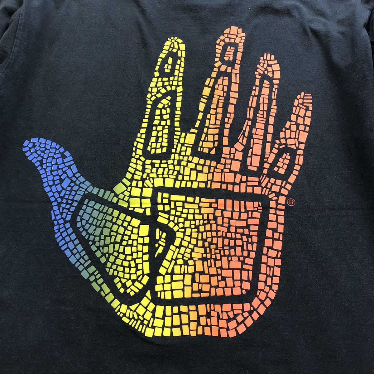 Body Glove BODY GLOVE Vintage Rainbow Big Logo T-Shirt Size US L / EU 52-54 / 3 - 6 Thumbnail