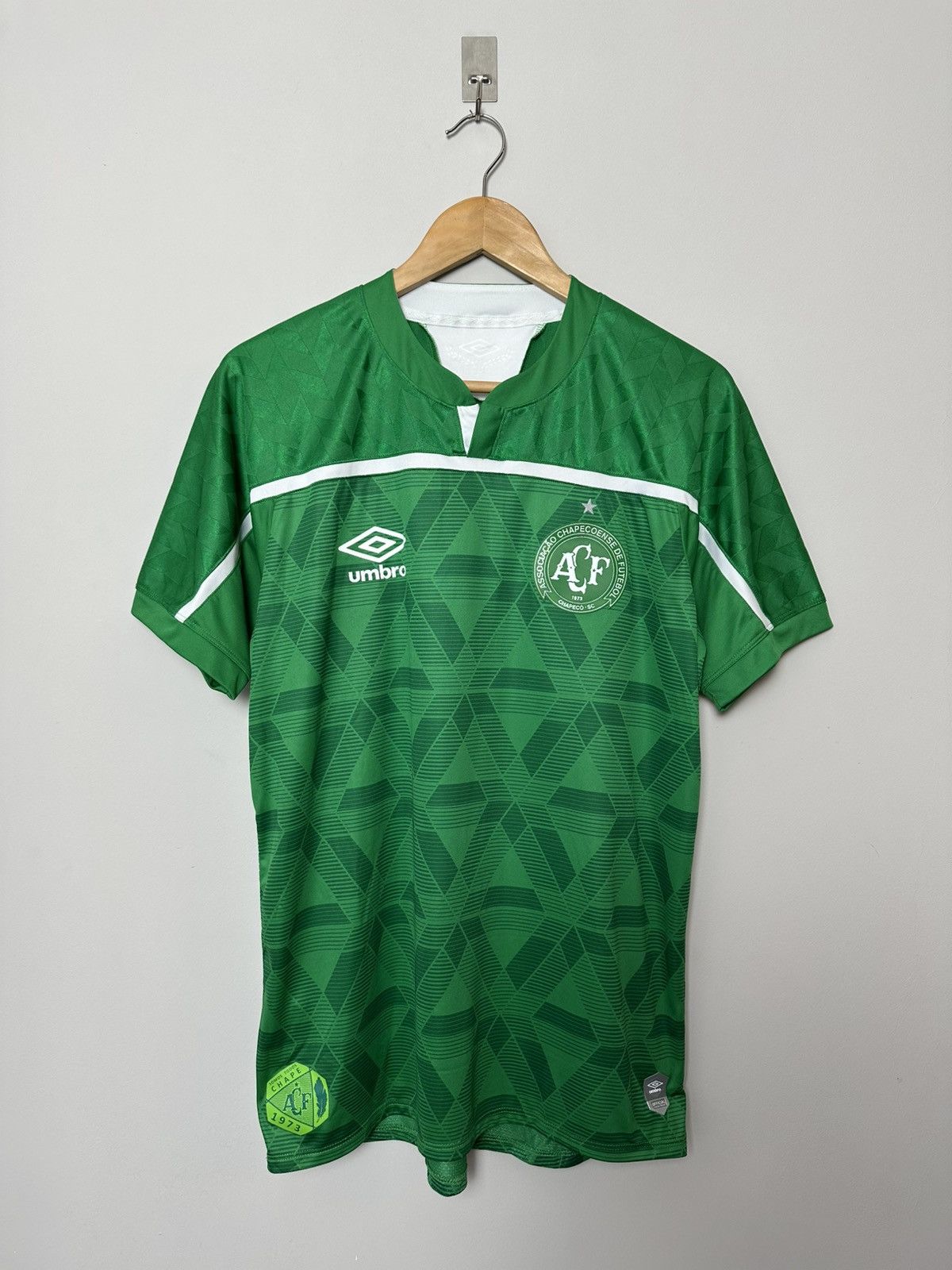 Umbro Chapecoense 2021 Umbro Brazil Football Jersey Green Shirt M Size US M / EU 48-50 / 2 - 1 Thumbnail