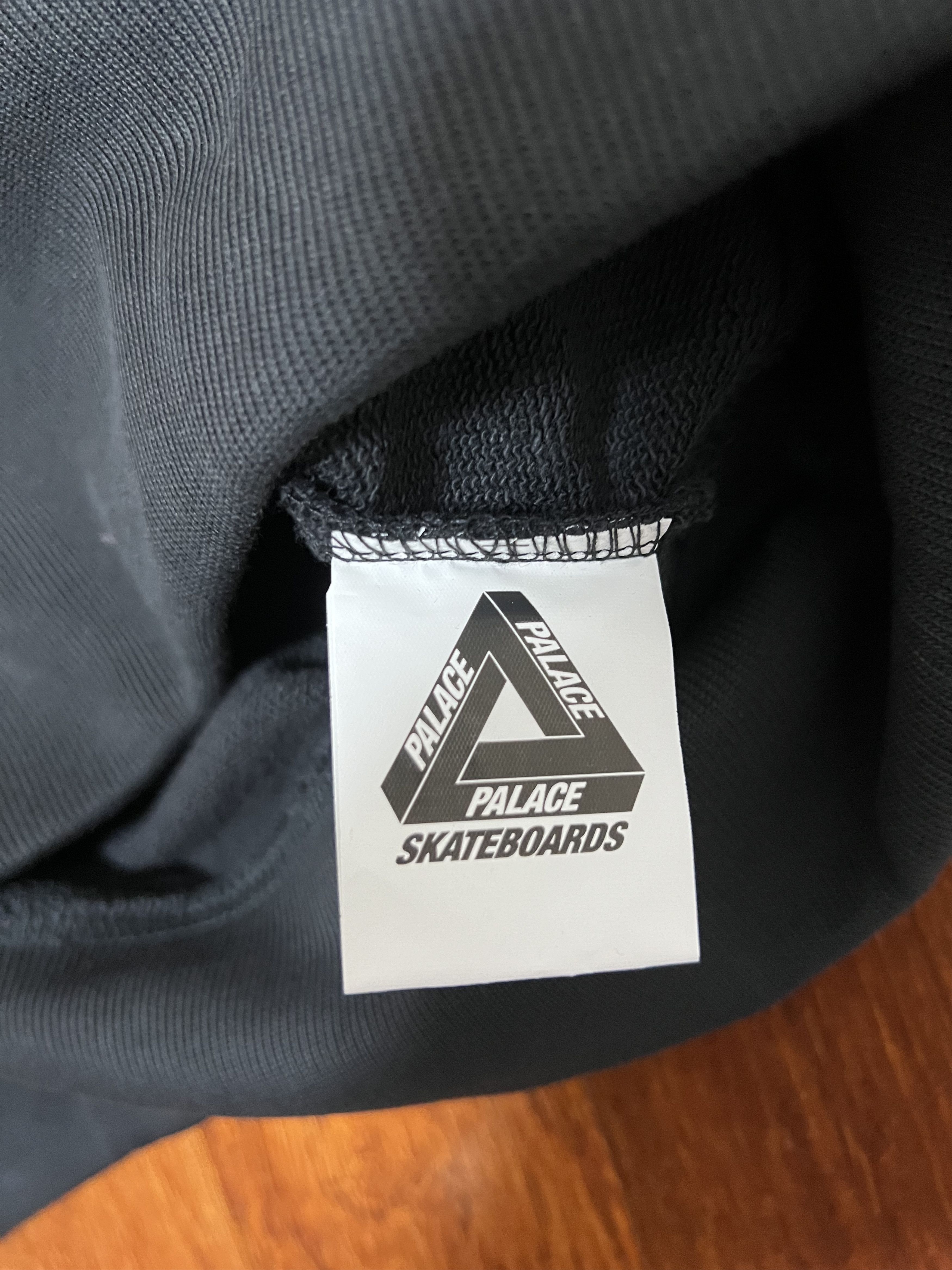 Palace 💚 2019 Palace Split P3 Crew Black Medium NEW Size US M / EU 48-50 / 2 - 8 Thumbnail