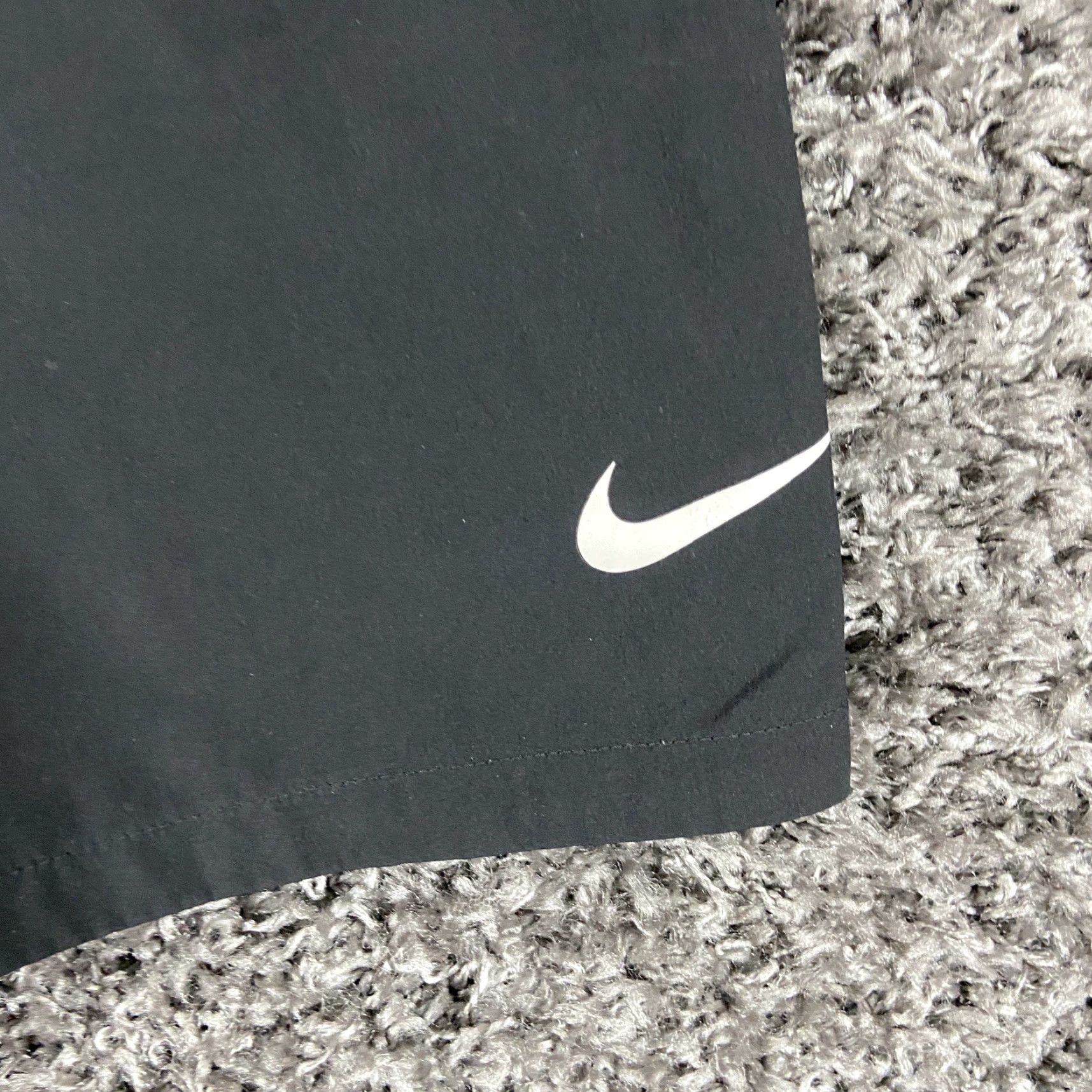 Nike NIKE Athletic Shorts Men M Black Activewear Size US 31 - 2 Thumbnail