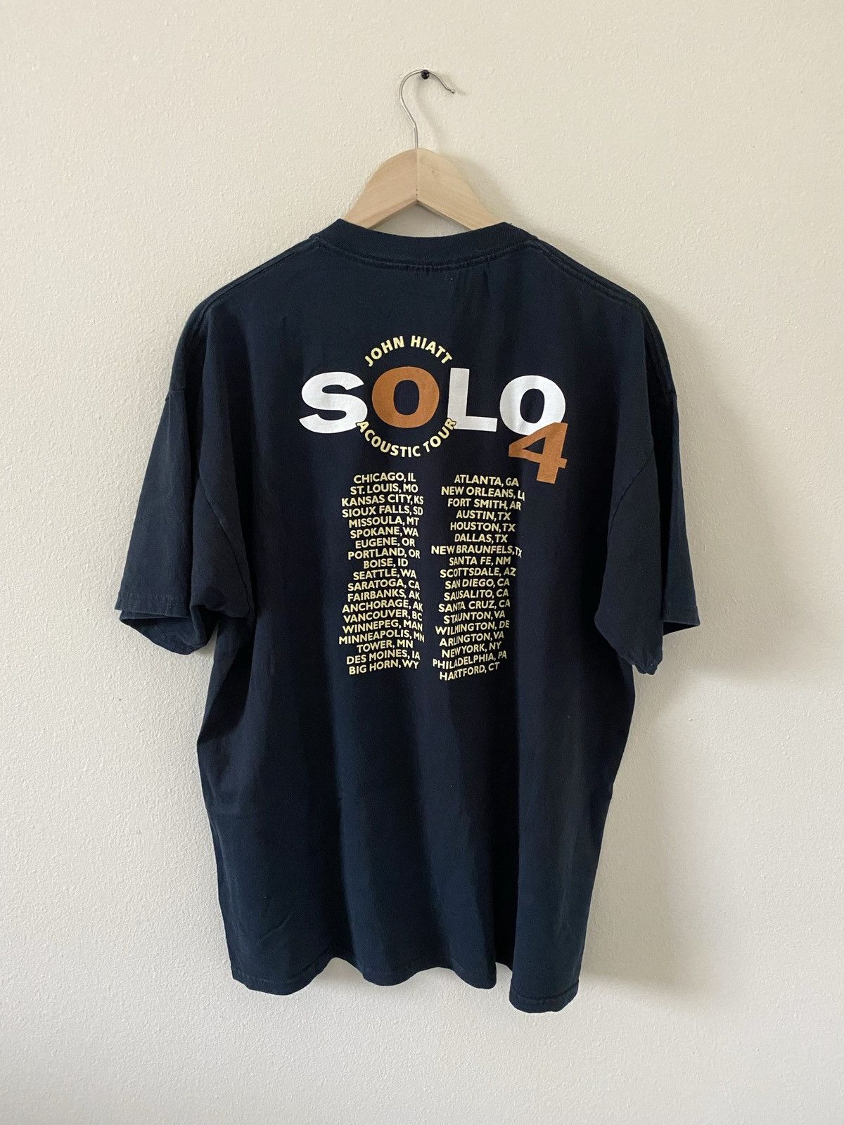 Vintage John Hiatt Acoustic Tour Solo 4 T Shirt Size US XL / EU 56 / 4 - 5 Thumbnail