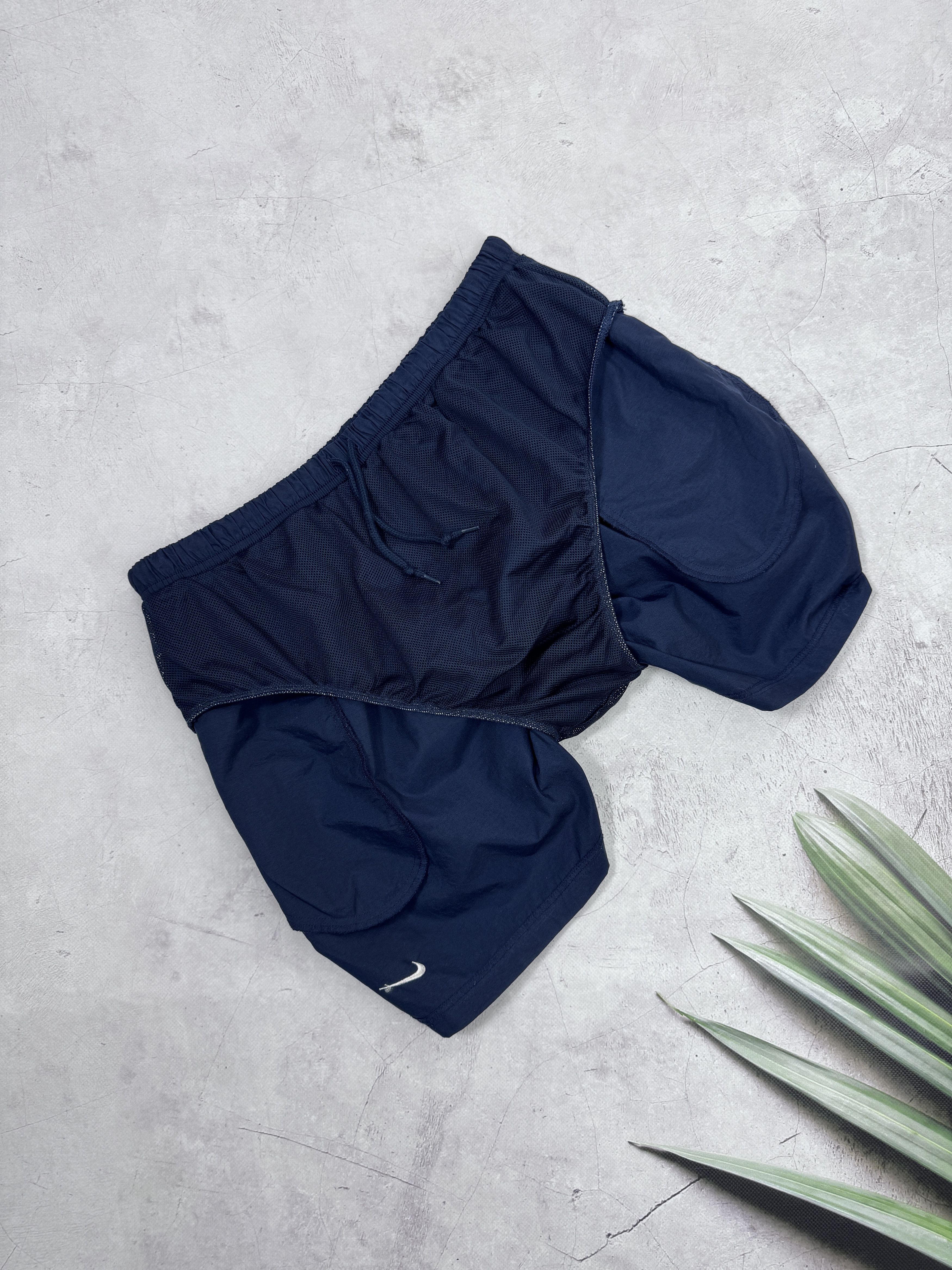 Nike × Vintage Vintage Nike Shorts Swoosh Logo Dark Blue Size US 38 / EU 54 - 12 Thumbnail