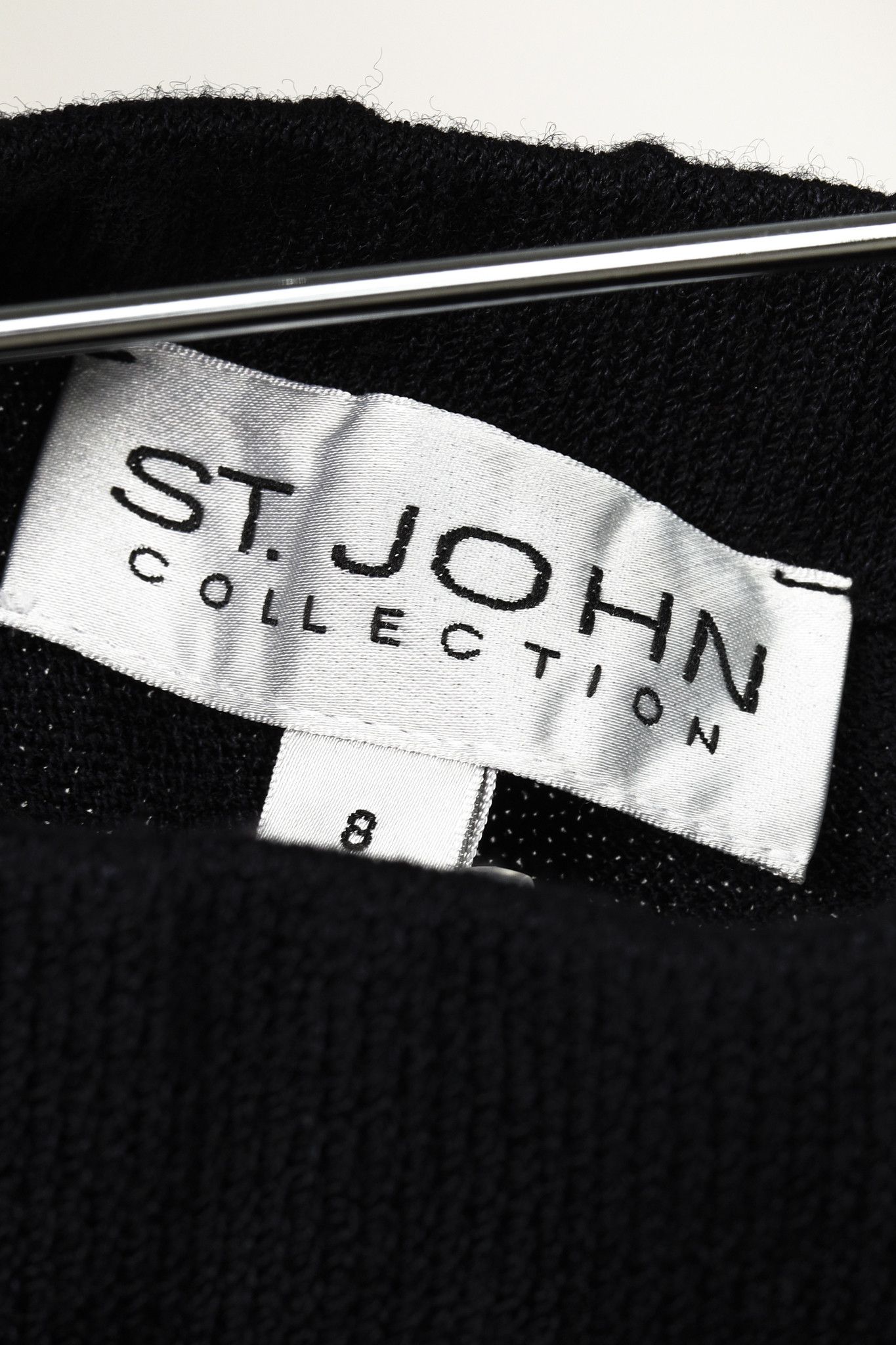 Other St. John Navy Knit Cropped Short Pant Size 30" / US 8 / IT 44 - 4 Thumbnail