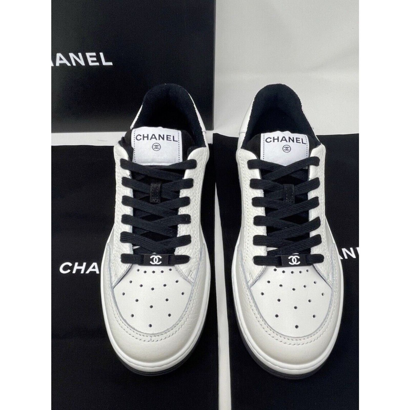 Chanel Chanel Grained Calfskin Fabric Womens Logo Sneakers 39 Size US 8 / IT 38 - 4 Thumbnail