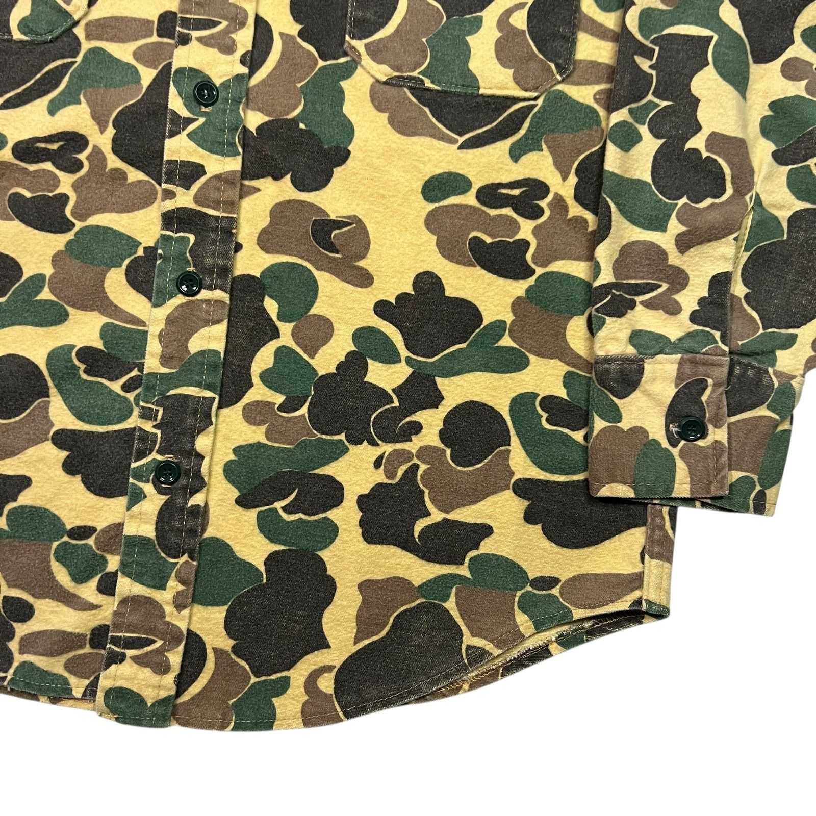 Vintage Vintage 1970s Duck Camo Chamois button up shirt (L) Size US L / EU 52-54 / 3 - 3 Thumbnail