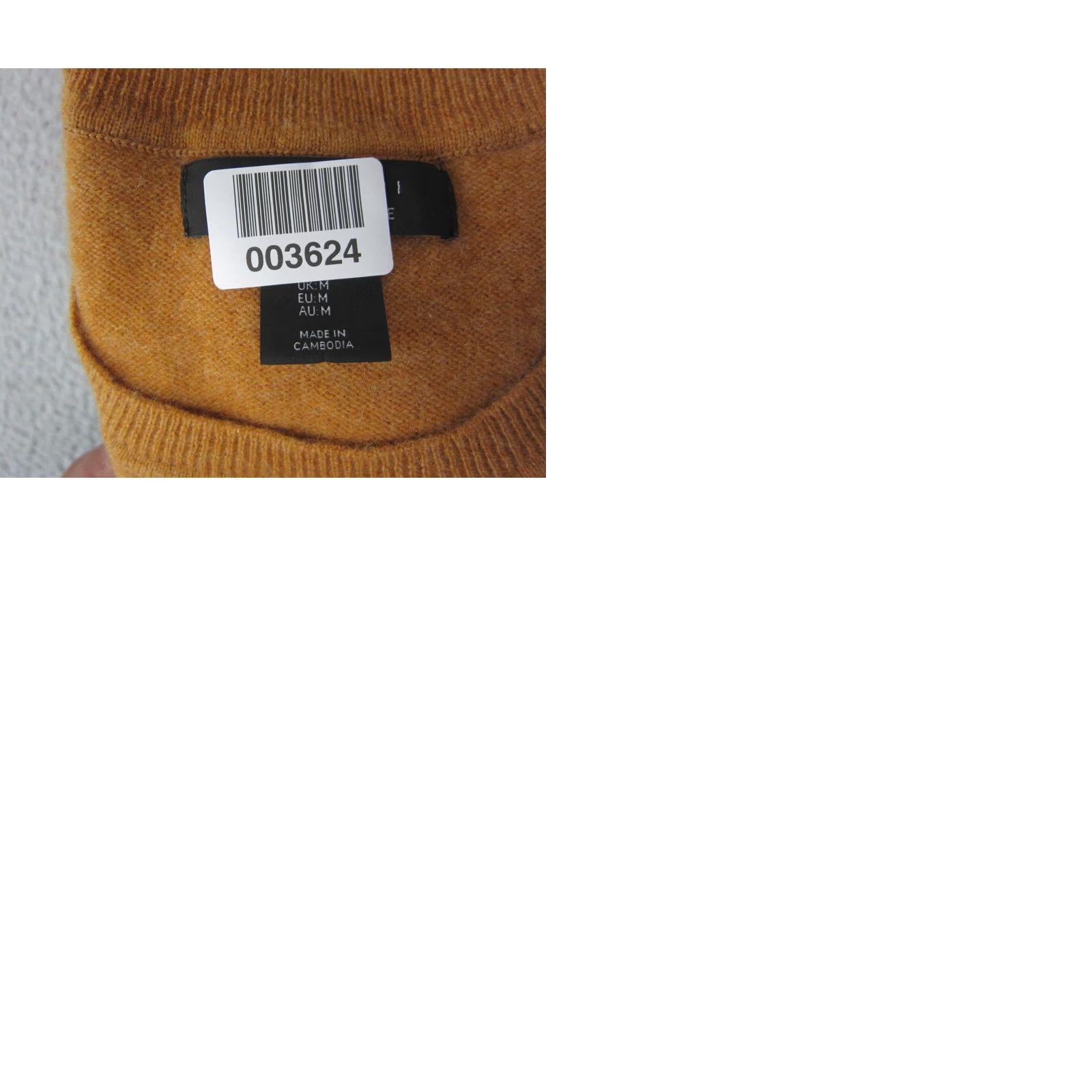 Vintage Tahari Sweater Womens Medium Gold 100% Cashmere 2 Ply Knit Classic Crewneck Size M / US 6-8 / IT 42-44 - 9 Thumbnail