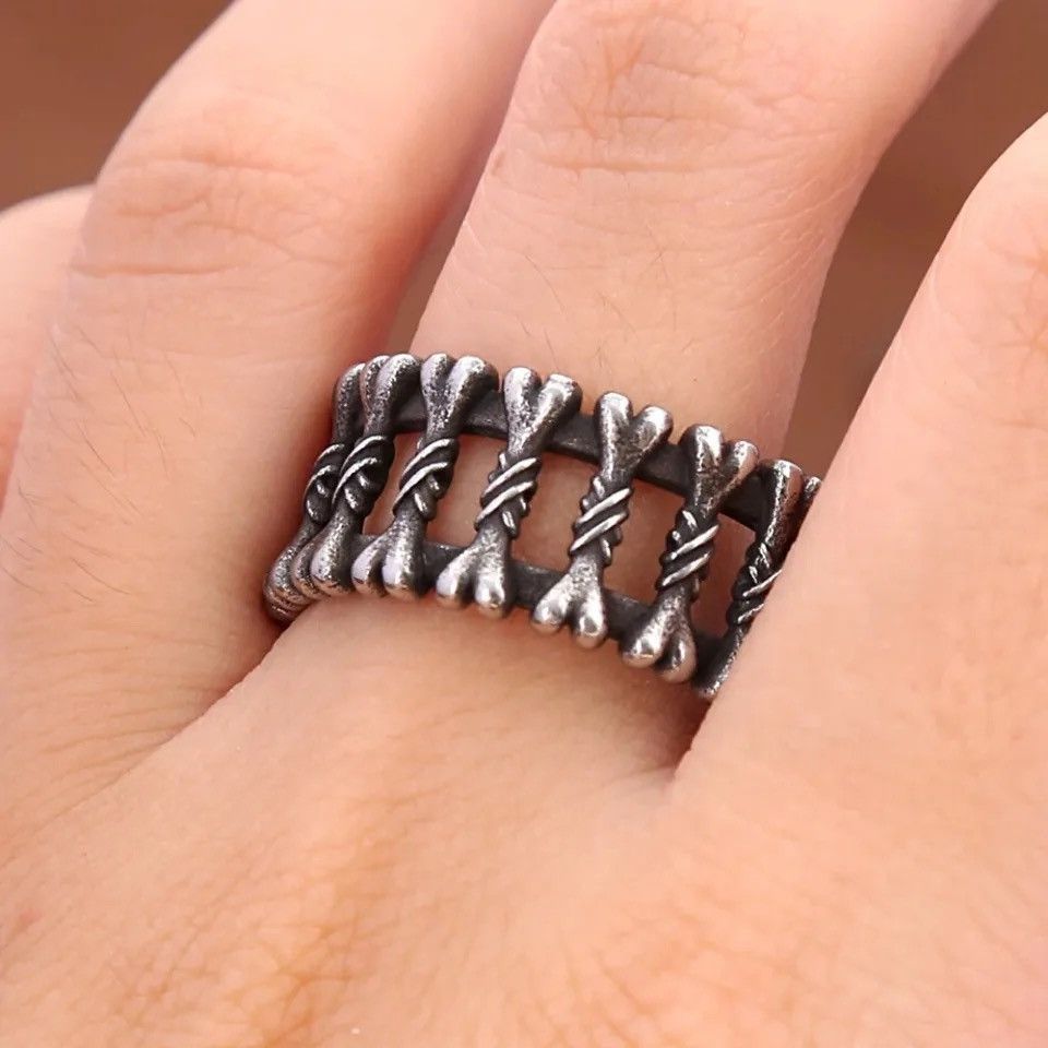 Jewelry × Vintage 316L Stainless Steel Bones Ring Punk Rock Skull Rings Size ONE SIZE - 6 Thumbnail
