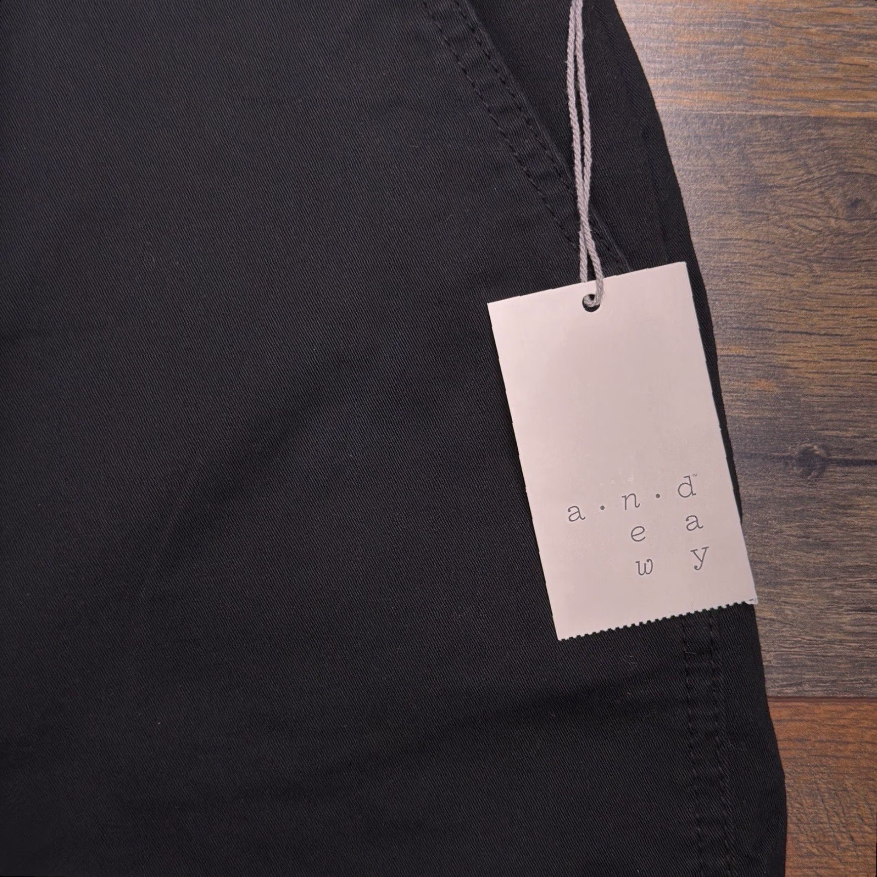 Vintage A New Day Chino Shorts Womens 4 Black 5 Inch Inseam Stretch Twill Casual Slim Regular Modern Vintage? Size 27" / US 4 / IT 40 - 3 Thumbnail