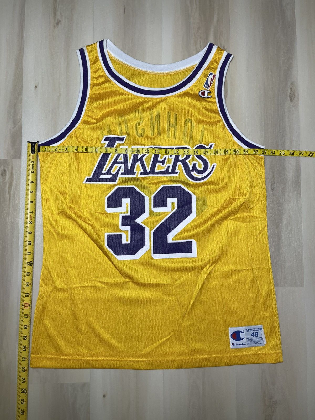 Champion Vintage Los Angeles Lakers Jersey Sz 48 Magic Johnson #32 Size US M / EU 48-50 / 2 - 8 Thumbnail