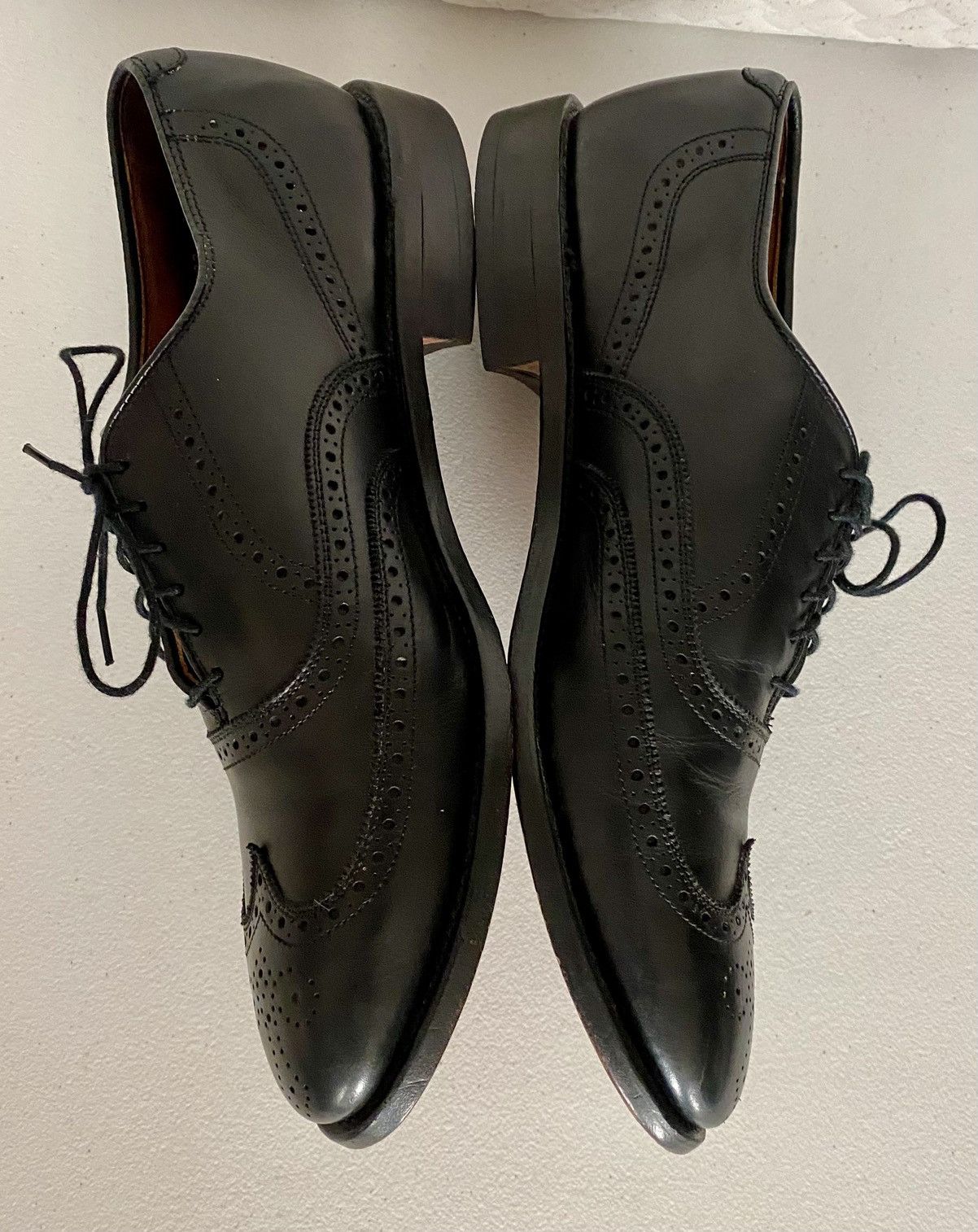 Allen Edmonds Allen Edmonds Chester 1903 Black Leather Wingtip Oxford 10 D Size US 10 / EU 43 - 4 Thumbnail
