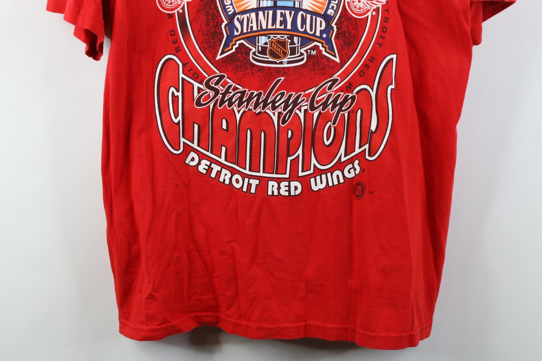 Vintage Vintage 2002 Stanley Cup Champions Detroit Red Wings T-Shirt Size US XL / EU 56 / 4 - 3 Thumbnail