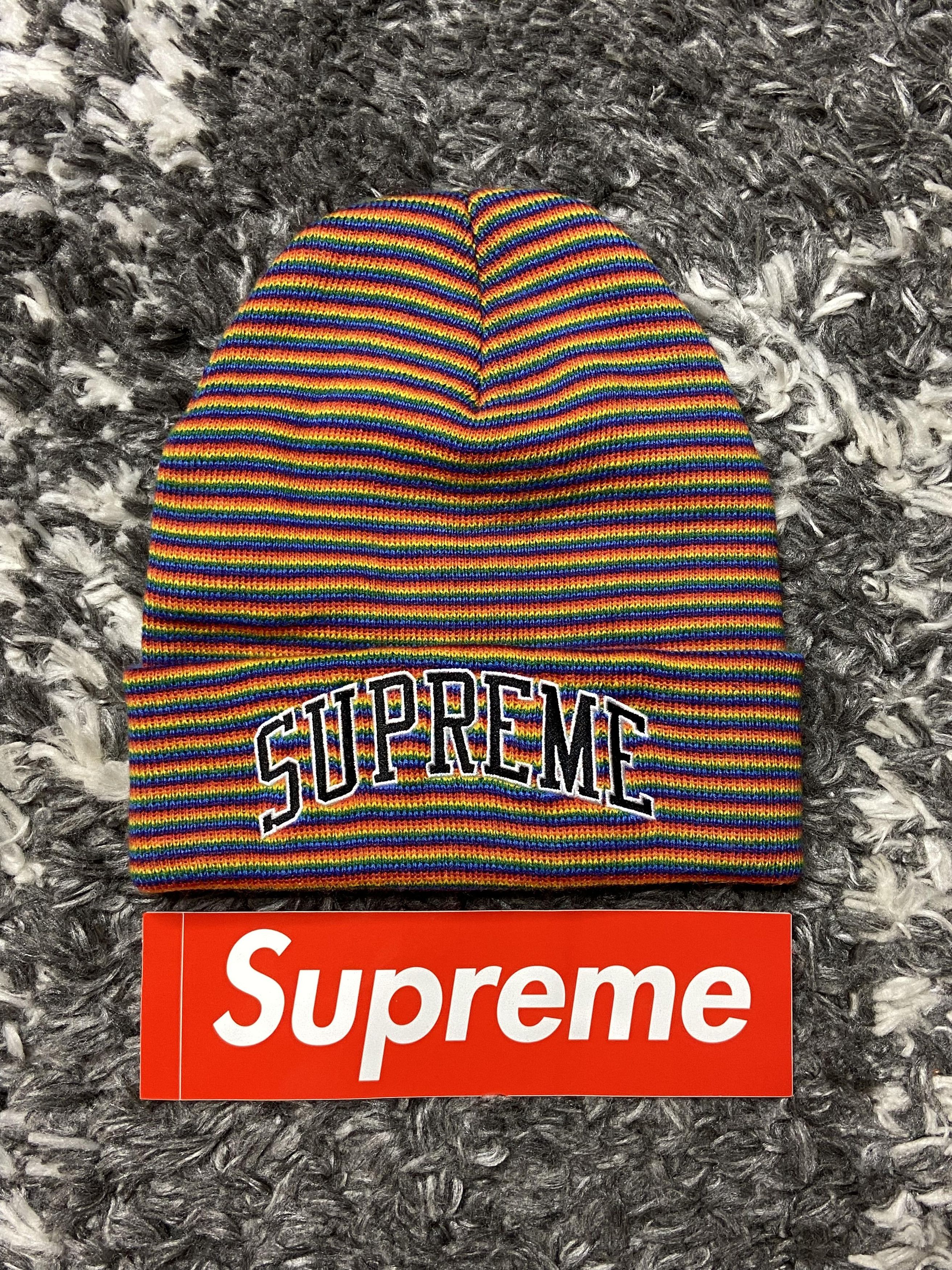 Supreme Supreme Rainbow Stripe Arc Logo Beanie DS Size ONE SIZE - 3 Thumbnail