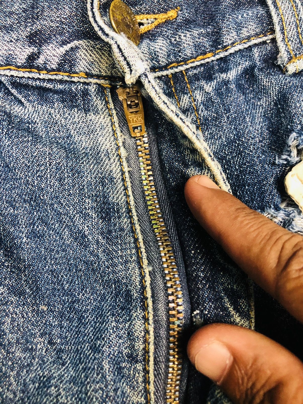 Hanes Hanes Distress Jeans (36) Size US 30 / EU 46 - 8 Thumbnail