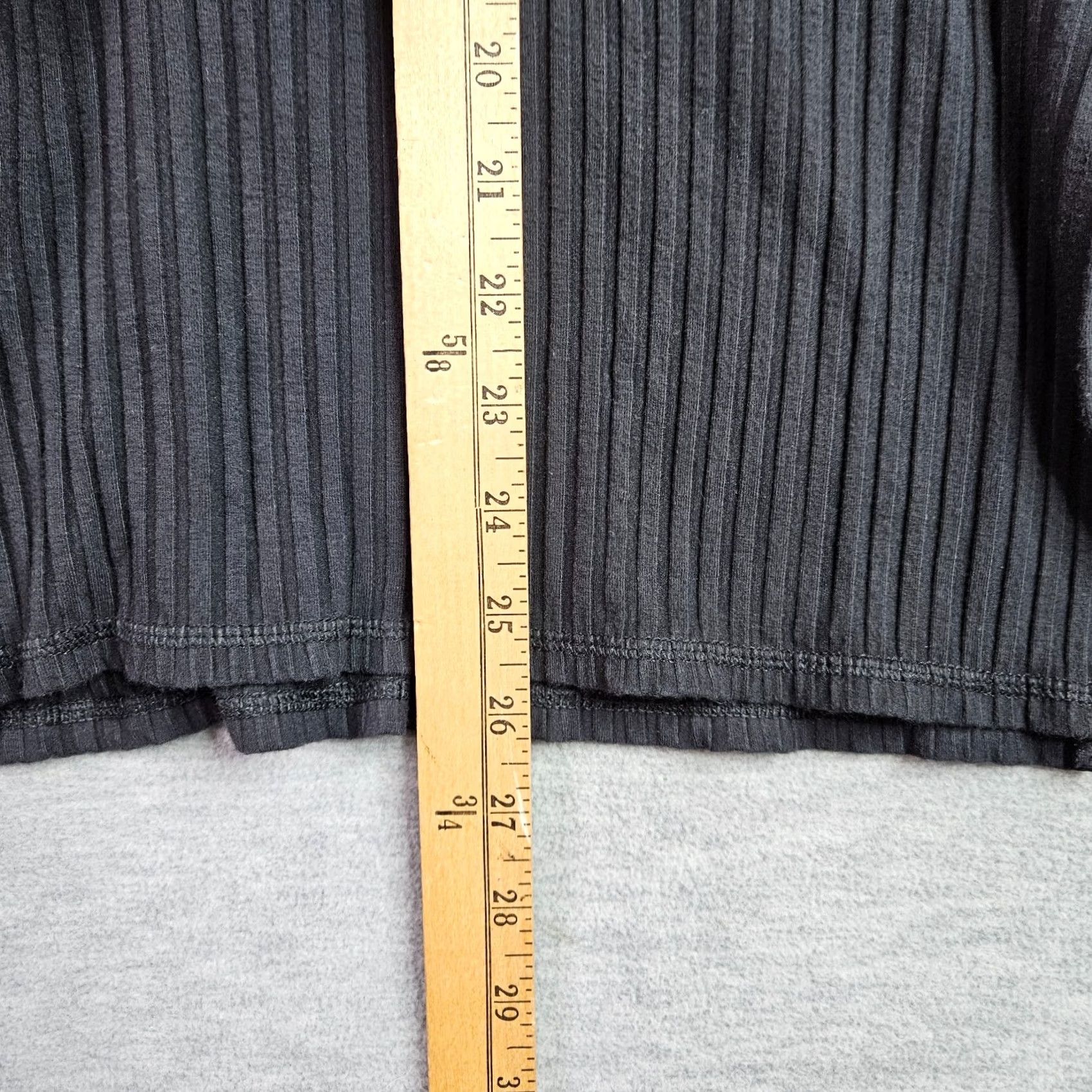 Free People Free People Movement Top Women’s Small Black Ribbed Long Sleeve Stretch Top Size S / US 4 / IT 40 - 2 Thumbnail