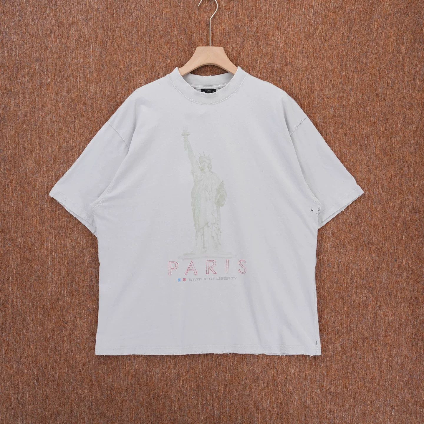 Balenciaga Balenciaga 24SS Statue of Liberty Tee Size US XL / EU 56 / 4 - 1 Thumbnail