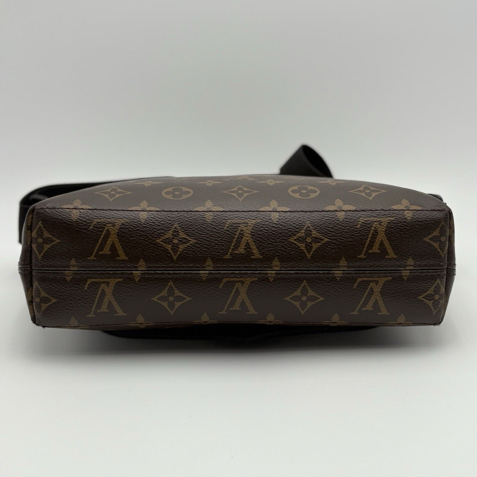 Louis Vuitton Louis Vuitton Monogram Messenger Bag ' Brown ' | VERY CLEAN! Size ONE SIZE - 3 Thumbnail