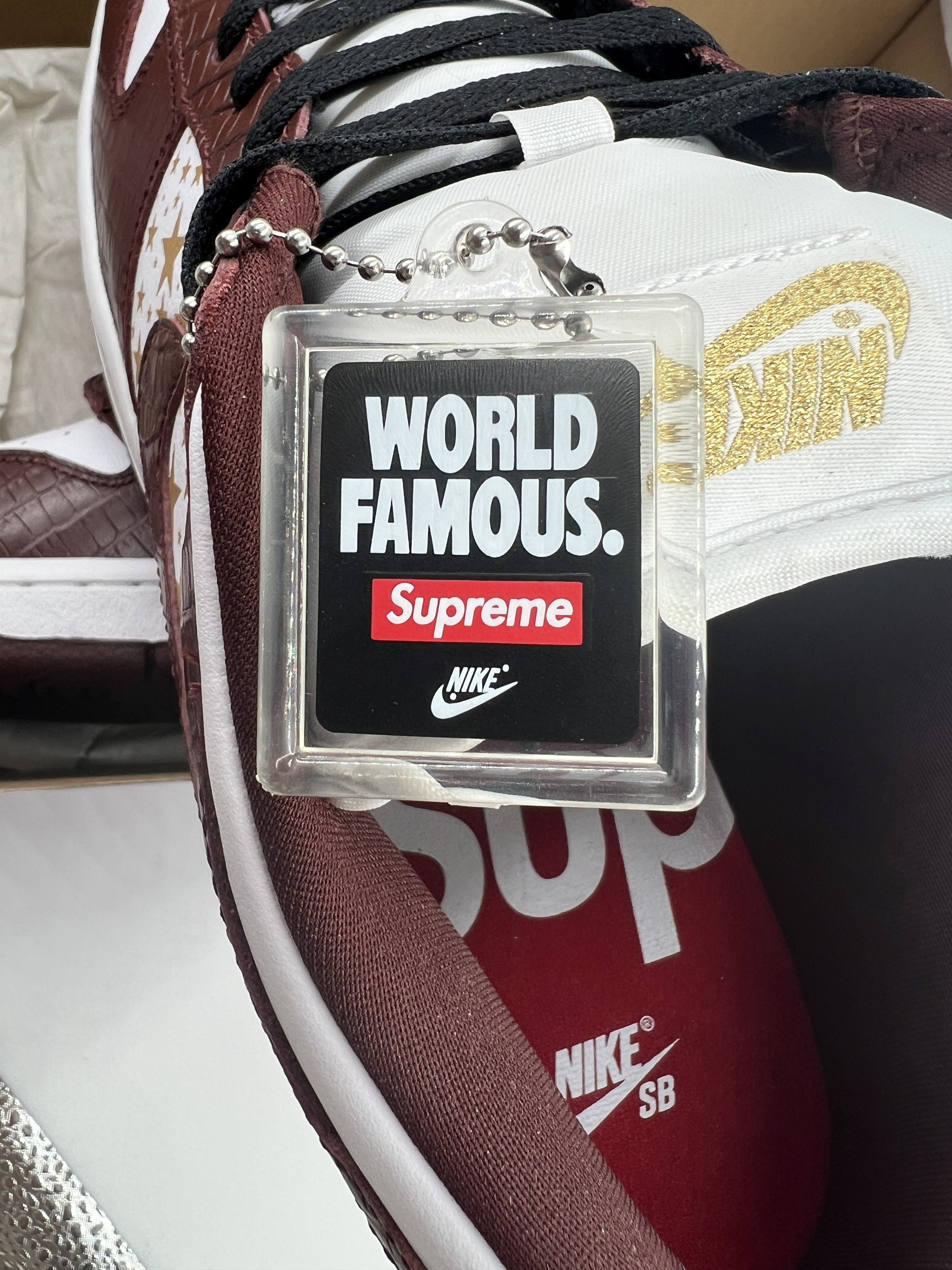 Nike × Supreme Nike SB Dunk Low x Supreme (VNDS) Size US 13 / EU 46 - 11 Thumbnail