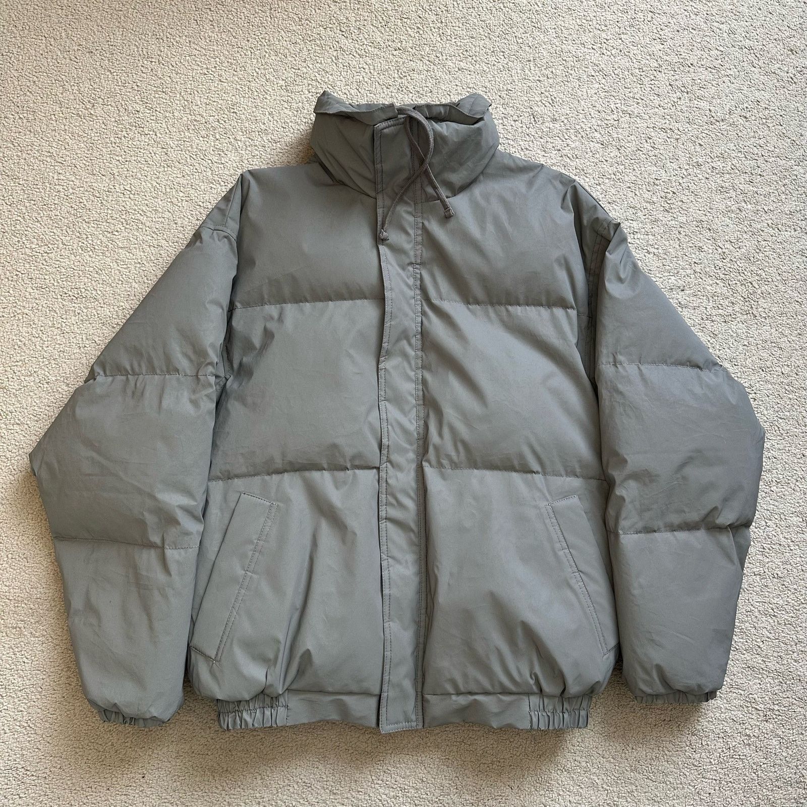 Fear of God Essentials Fear of God 3M Reflective Puffer FW19 Grey Size US S / EU 44-46 / 1 - 1 Thumbnail