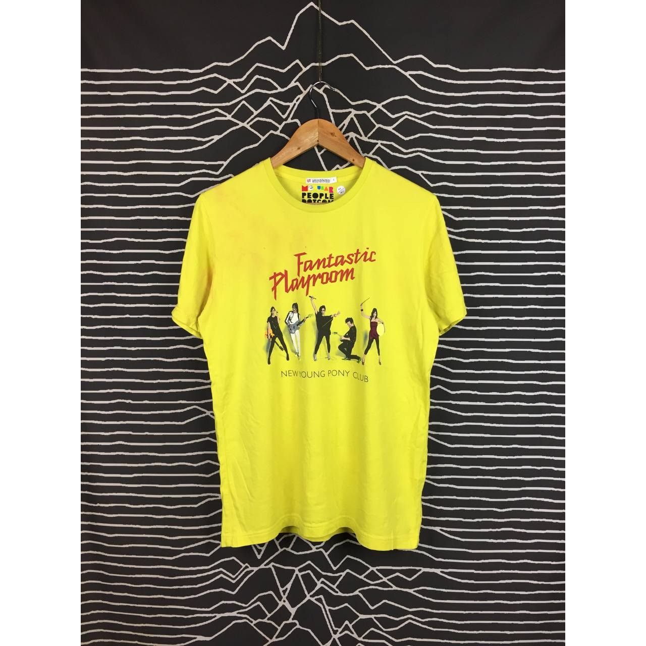 Band Tees × Uniqlo Uniqlo X New Young Pony Club Band Fantastic Playroom Tee Size US M / EU 48-50 / 2 - 2 Thumbnail