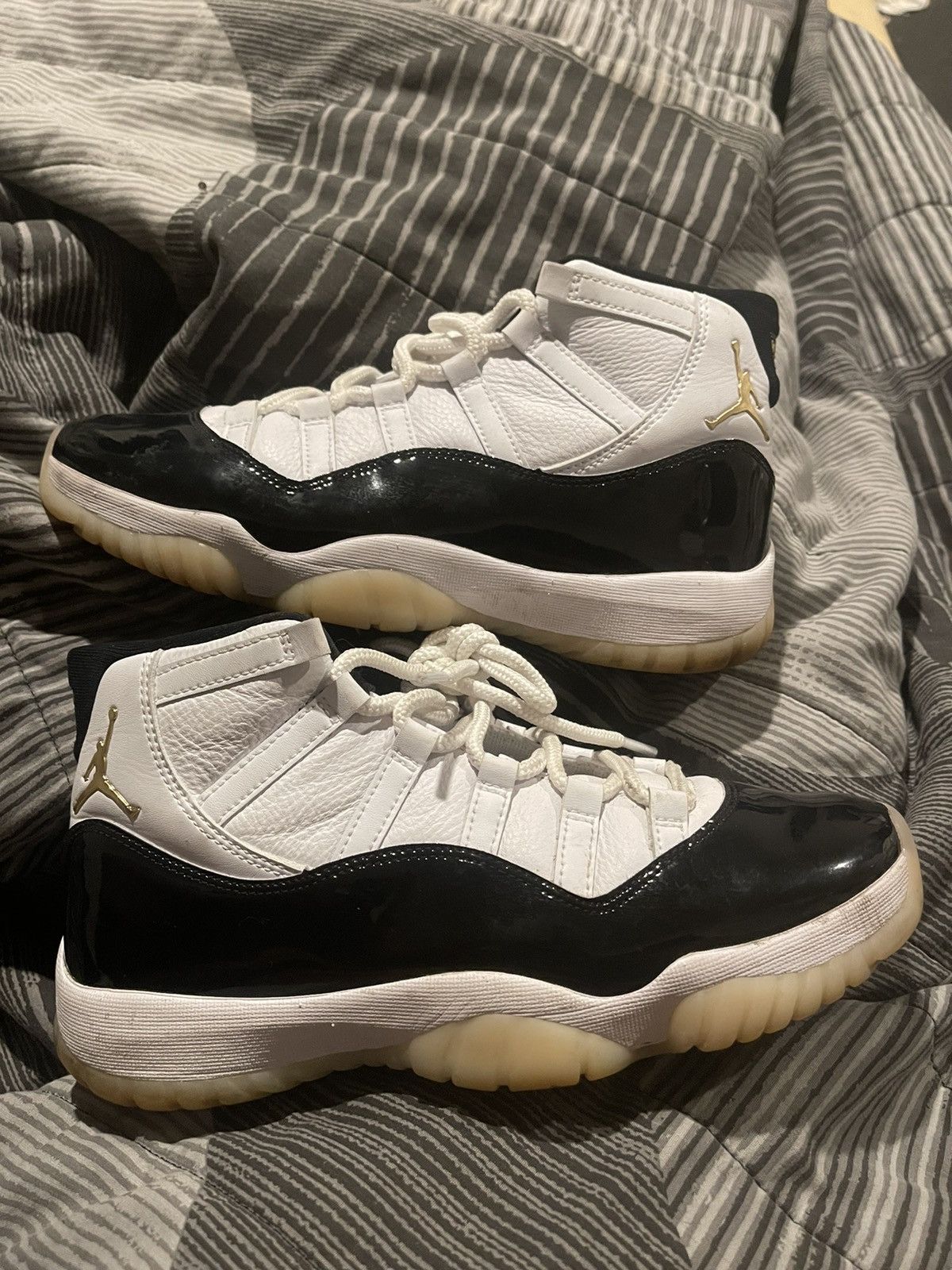 Jordan Brand Gratitude 11s Size US 9.5 / EU 42-43 - 2 Thumbnail