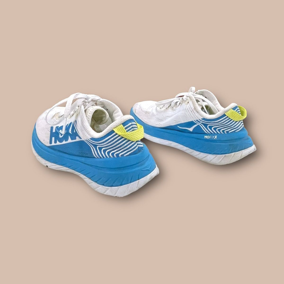 Hoka Hoka One One "Carbon X" Size US 5 / EU 37 - 3 Thumbnail