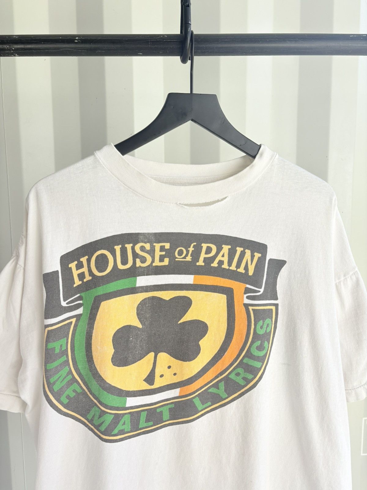 Band Tees Vintage House of Pain Jump Around Shirt Thrashed Faded Boxy Size US XL / EU 56 / 4 - 3 Thumbnail