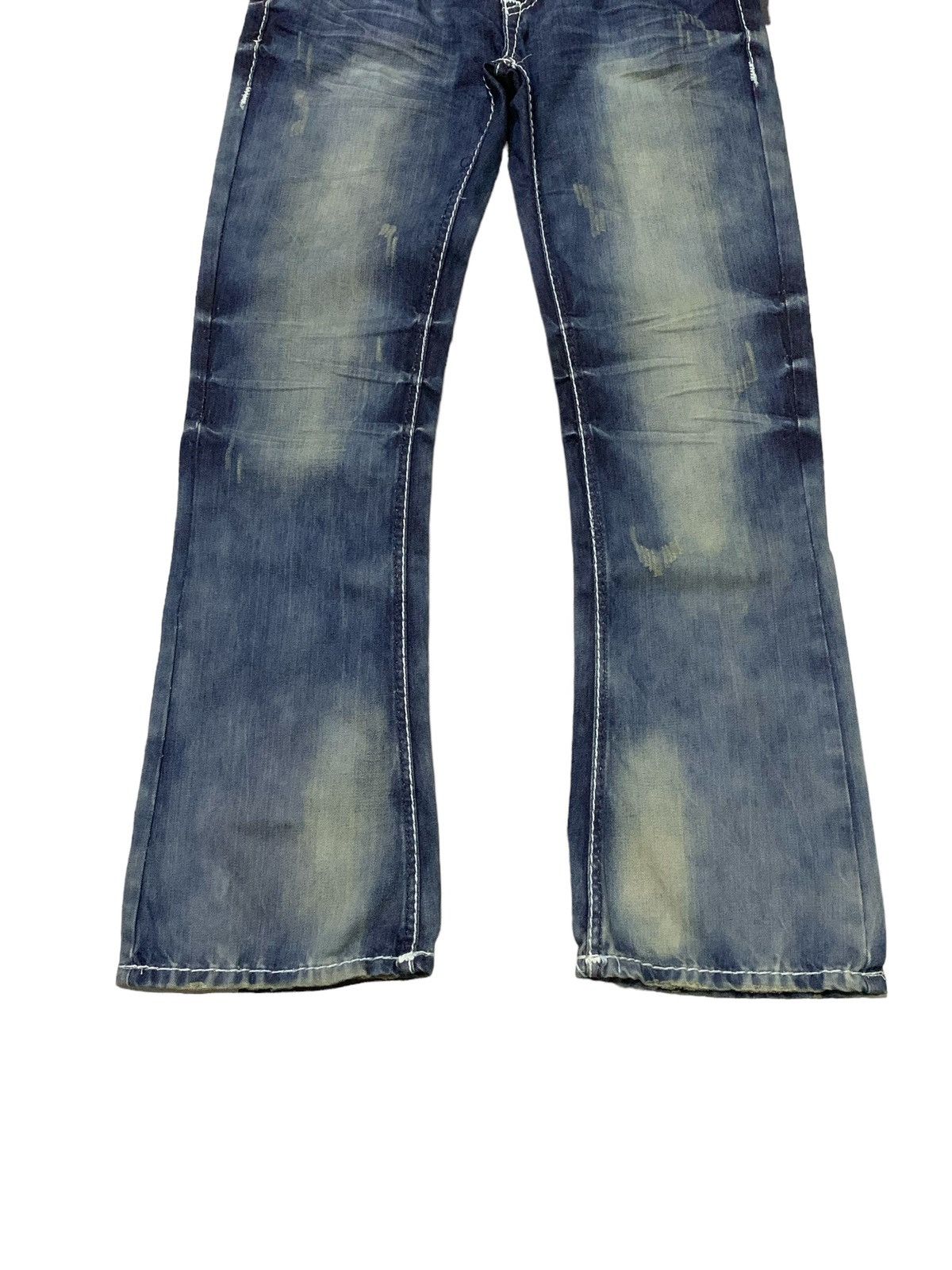 True Religion True Religion Billy Giant Big T Stitch Enzyme Flared Jeans Size US 30 / EU 46 - 4 Thumbnail